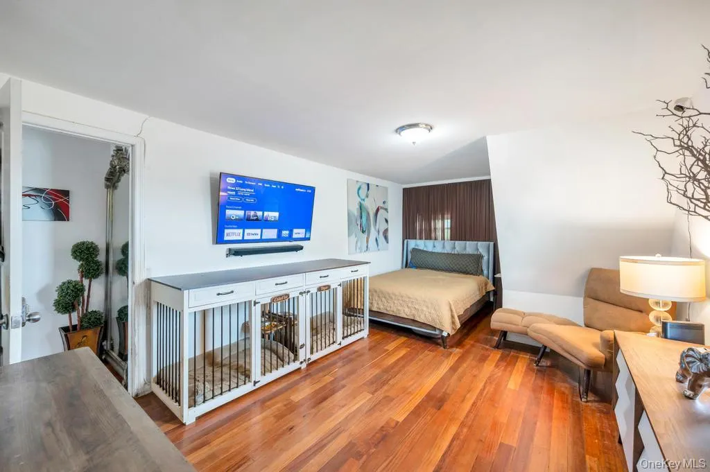 573 Miller Avenue, Hempstead, NY, 3 Bedrooms Bedrooms, 6 Rooms Rooms,1 BathroomBathrooms,Residential,For Rent,Miller,0,1008935 573 Miller Avenue, Hempstead, NY, 3 Bedrooms Bedrooms, 6 Rooms Rooms,1 BathroomBathrooms,Residential,For Rent,Miller,0,1008935
