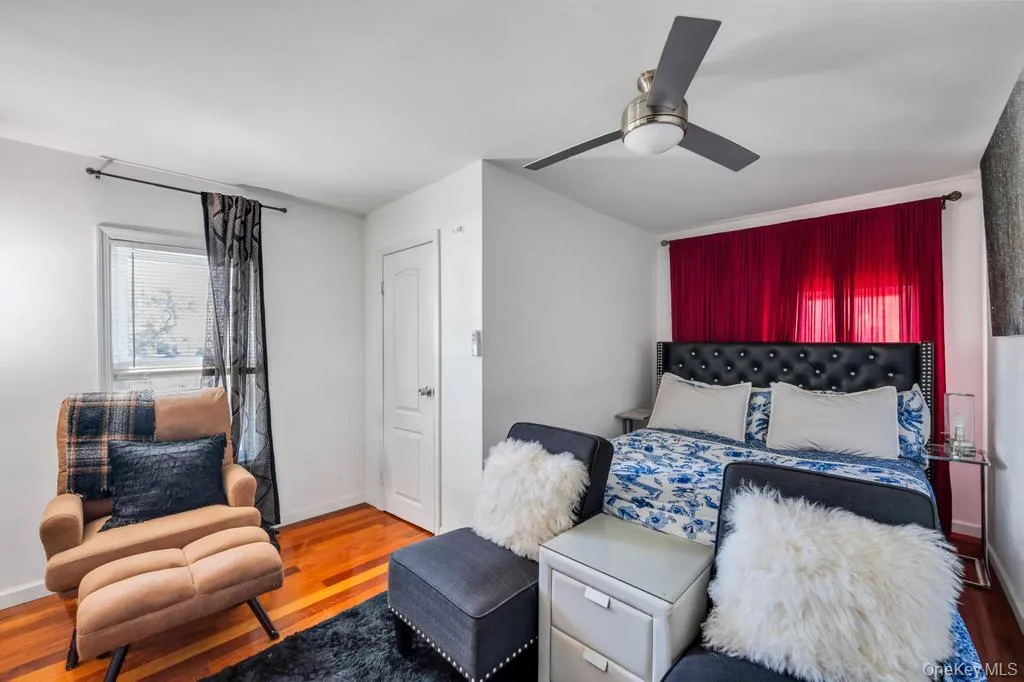 573 Miller Avenue, Hempstead, NY, 3 Bedrooms Bedrooms, 6 Rooms Rooms,1 BathroomBathrooms,Residential,For Rent,Miller,0,1008935 573 Miller Avenue, Hempstead, NY, 3 Bedrooms Bedrooms, 6 Rooms Rooms,1 BathroomBathrooms,Residential,For Rent,Miller,0,1008935