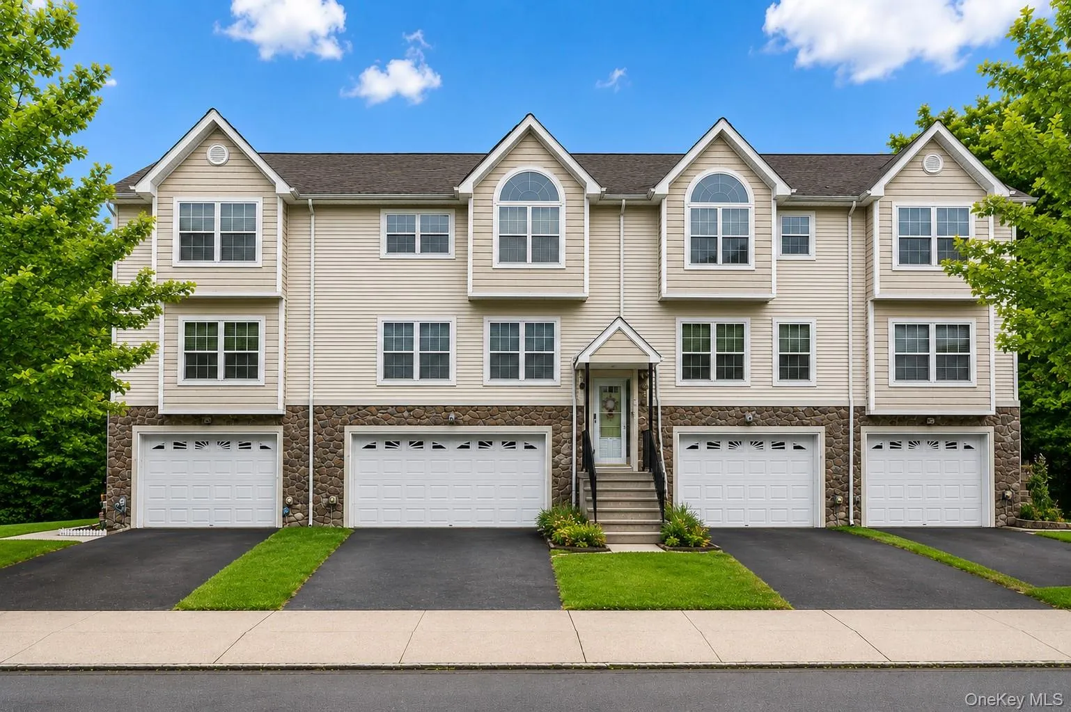 20 Peter Turner Road, Monroe, NY, 2 Bedrooms Bedrooms, 6 Rooms Rooms,2 BathroomsBathrooms,Residential,For Rent,Peter Turner,0,1008937 20 Peter Turner Road, Monroe, NY, 2 Bedrooms Bedrooms, 6 Rooms Rooms,2 BathroomsBathrooms,Residential,For Rent,Peter Turner,0,1008937