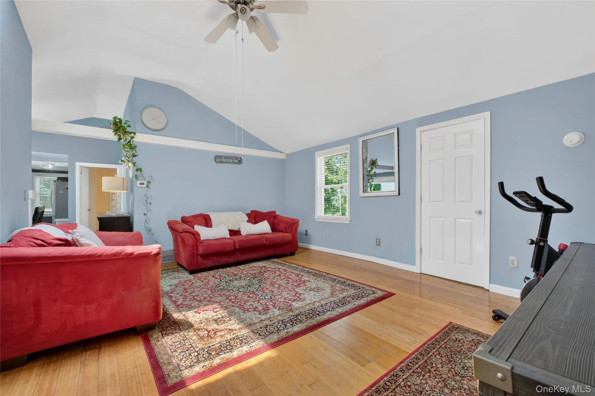 68 Mulford Avenue, Hyde Park, NY, 2 Bedrooms Bedrooms, 6 Rooms Rooms,1 BathroomBathrooms,Residential Lease,For Rent,Mulford Avenue,0,1008938 68 Mulford Avenue, Hyde Park, NY, 2 Bedrooms Bedrooms, 6 Rooms Rooms,1 BathroomBathrooms,Residential Lease,For Rent,Mulford Avenue,0,1008938