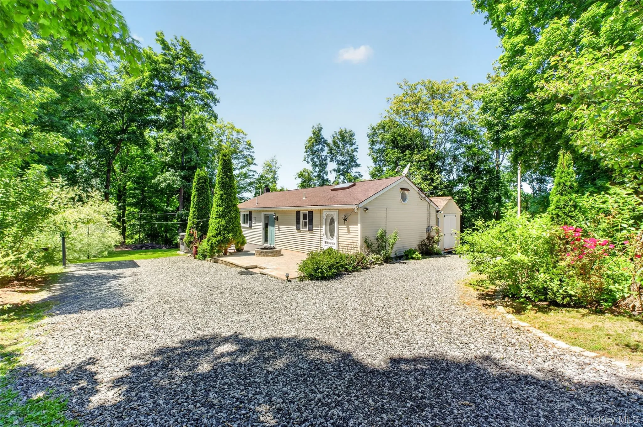 68 Mulford Avenue, Hyde Park, NY, 2 Bedrooms Bedrooms, 6 Rooms Rooms,1 BathroomBathrooms,Residential Lease,For Rent,Mulford Avenue,0,1008938 68 Mulford Avenue, Hyde Park, NY, 2 Bedrooms Bedrooms, 6 Rooms Rooms,1 BathroomBathrooms,Residential Lease,For Rent,Mulford Avenue,0,1008938