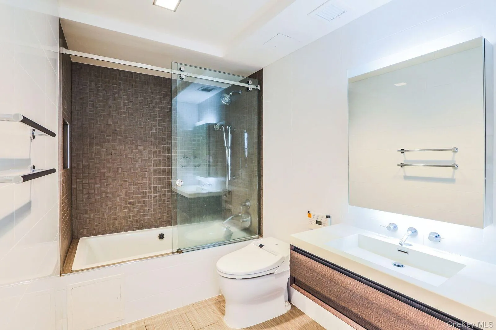 39-16 Prince Street, New York, NY, 2 Bedrooms Bedrooms, 7 Rooms Rooms,2 BathroomsBathrooms,Residential,For Rent,Prince,0,1008940 39-16 Prince Street, New York, NY, 2 Bedrooms Bedrooms, 7 Rooms Rooms,2 BathroomsBathrooms,Residential,For Rent,Prince,0,1008940
