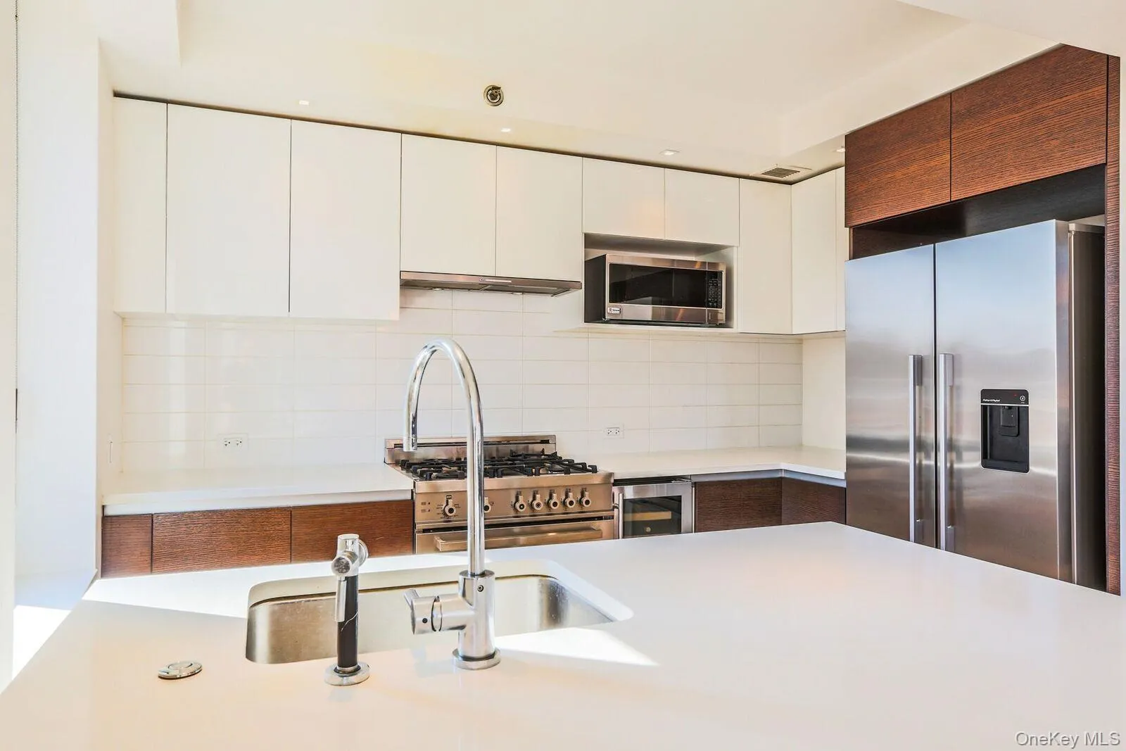 39-16 Prince Street, New York, NY, 2 Bedrooms Bedrooms, 7 Rooms Rooms,2 BathroomsBathrooms,Residential,For Rent,Prince,0,1008940 39-16 Prince Street, New York, NY, 2 Bedrooms Bedrooms, 7 Rooms Rooms,2 BathroomsBathrooms,Residential,For Rent,Prince,0,1008940