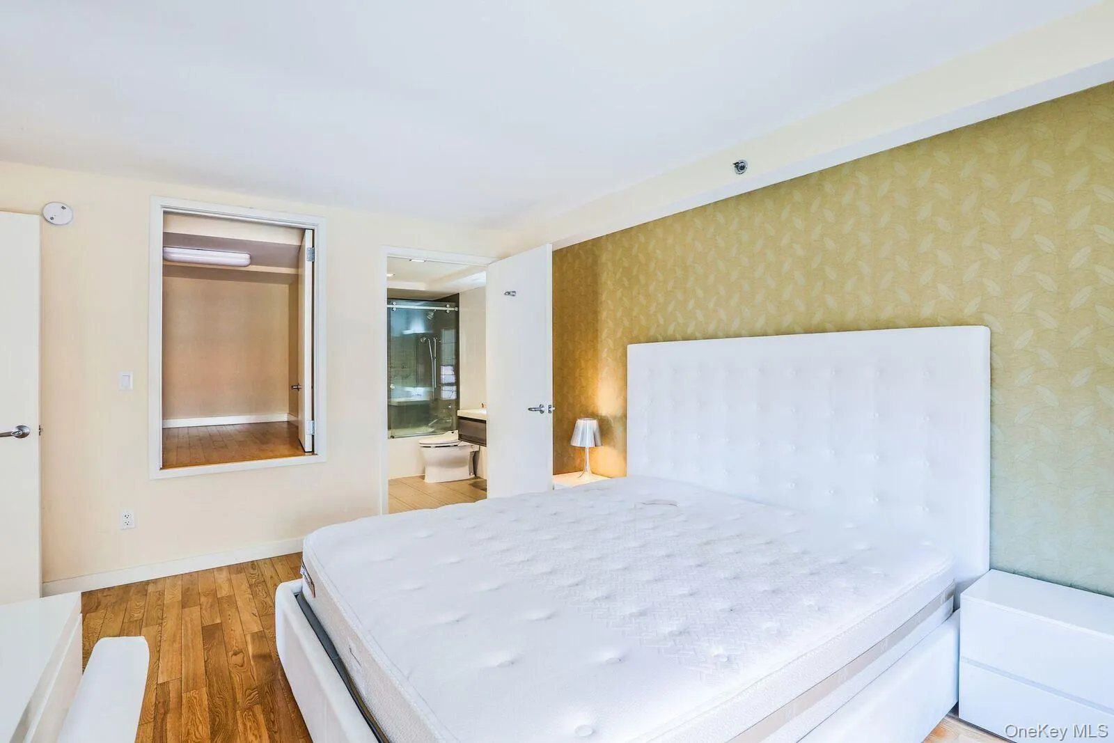 39-16 Prince Street, New York, NY, 2 Bedrooms Bedrooms, 7 Rooms Rooms,2 BathroomsBathrooms,Residential,For Rent,Prince,0,1008940 39-16 Prince Street, New York, NY, 2 Bedrooms Bedrooms, 7 Rooms Rooms,2 BathroomsBathrooms,Residential,For Rent,Prince,0,1008940