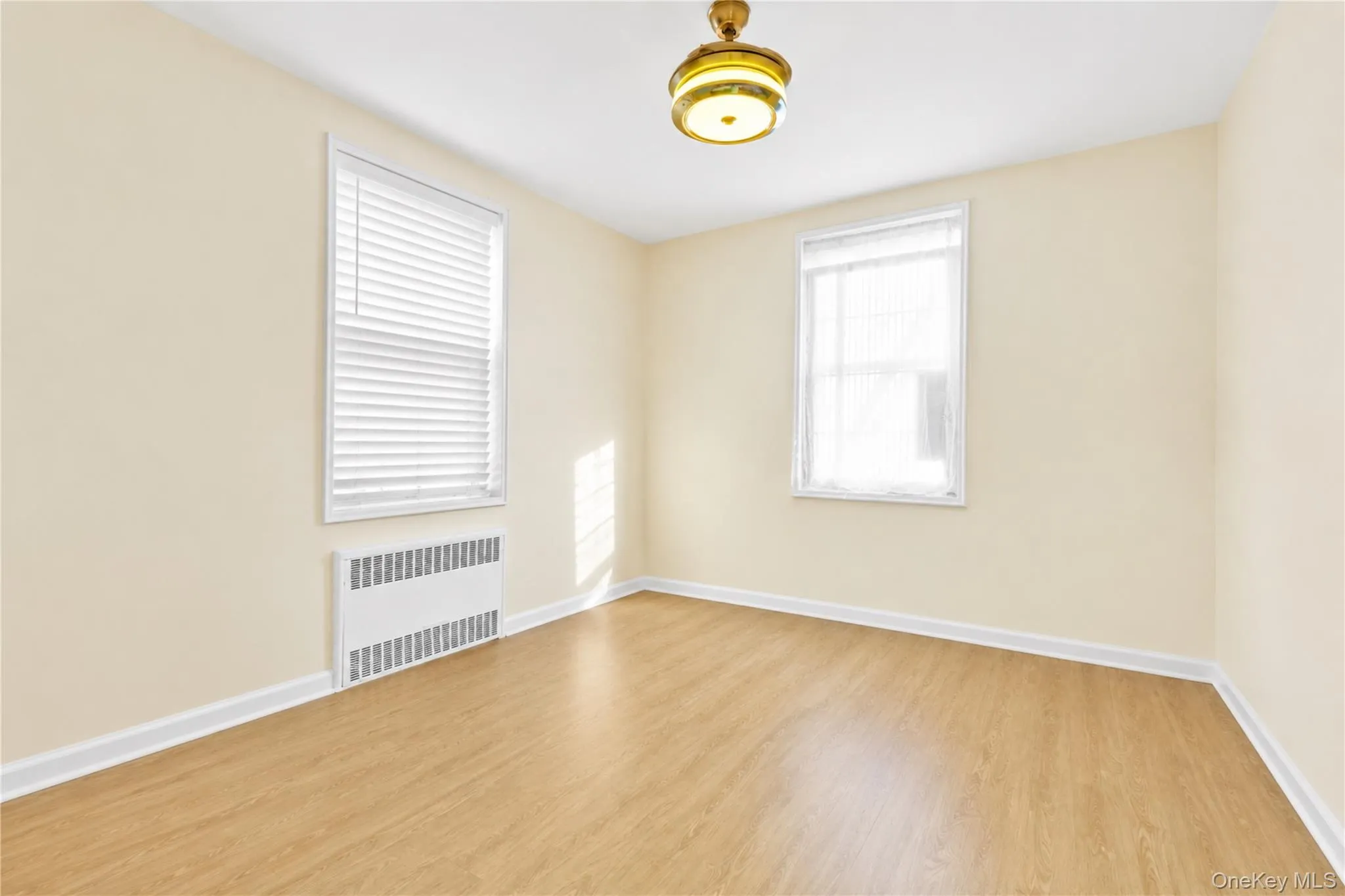 28-02 Parsons Boulevard, New York, NY, 2 Bedrooms Bedrooms, 5 Rooms Rooms,1 BathroomBathrooms,Residential,For Rent,Parsons,0,1008944 28-02 Parsons Boulevard, New York, NY, 2 Bedrooms Bedrooms, 5 Rooms Rooms,1 BathroomBathrooms,Residential,For Rent,Parsons,0,1008944