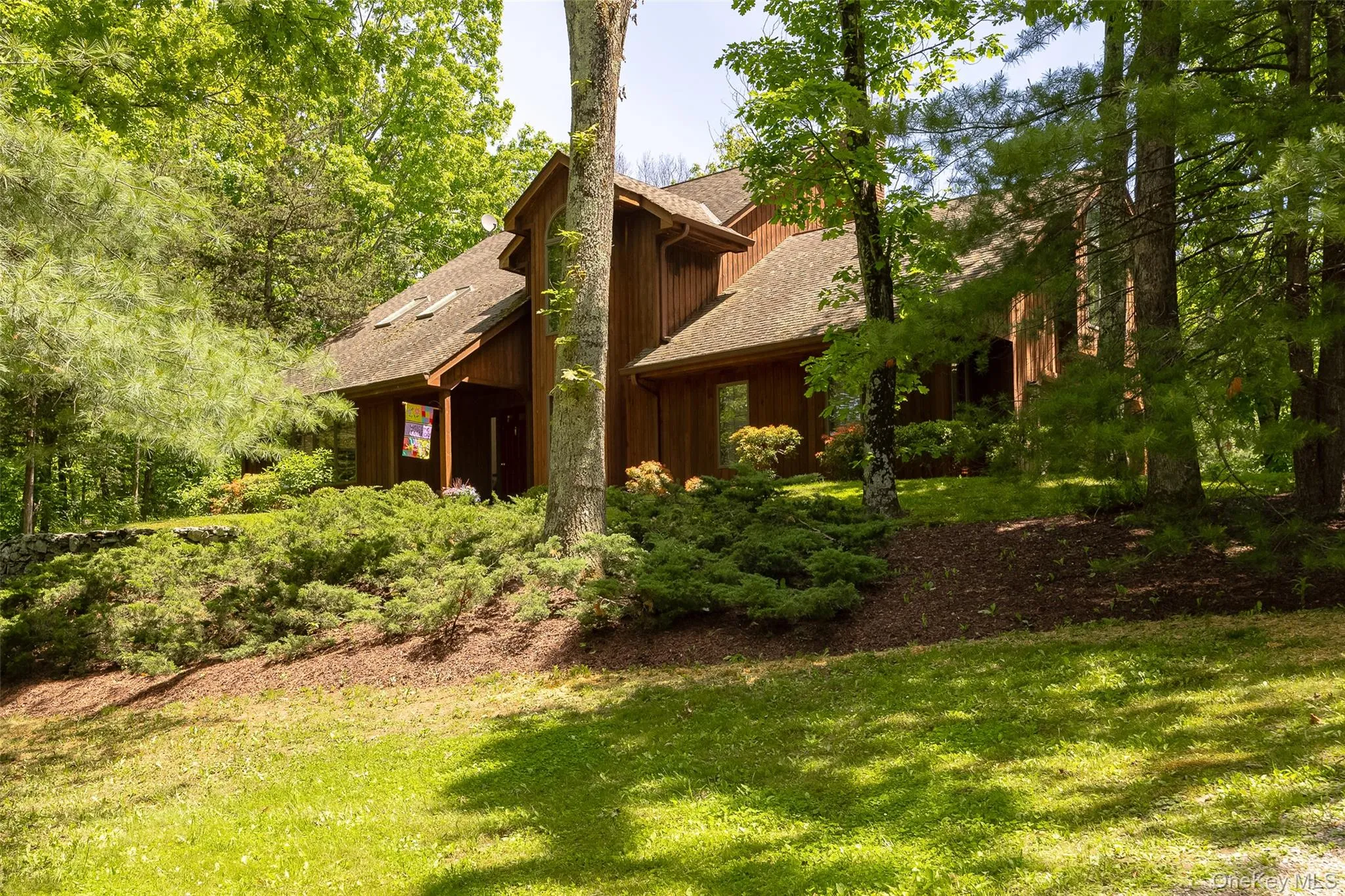 44 Eleanor Drive, Pleasant Valley, NY, 4 Bedrooms Bedrooms, 10 Rooms Rooms,3 BathroomsBathrooms,Residential,For Rent,Eleanor,0,1008946 44 Eleanor Drive, Pleasant Valley, NY, 4 Bedrooms Bedrooms, 10 Rooms Rooms,3 BathroomsBathrooms,Residential,For Rent,Eleanor,0,1008946