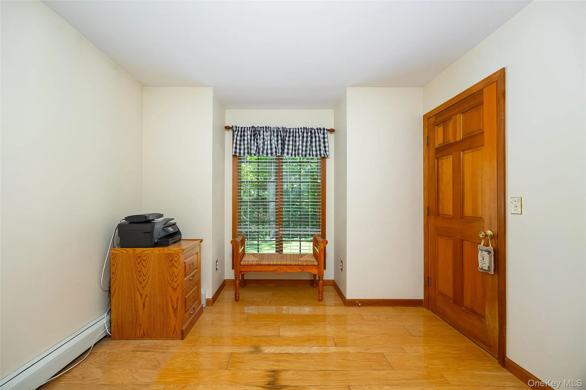 44 Eleanor Drive, Pleasant Valley, NY, 4 Bedrooms Bedrooms, 10 Rooms Rooms,3 BathroomsBathrooms,Residential,For Rent,Eleanor,0,1008946 44 Eleanor Drive, Pleasant Valley, NY, 4 Bedrooms Bedrooms, 10 Rooms Rooms,3 BathroomsBathrooms,Residential,For Rent,Eleanor,0,1008946