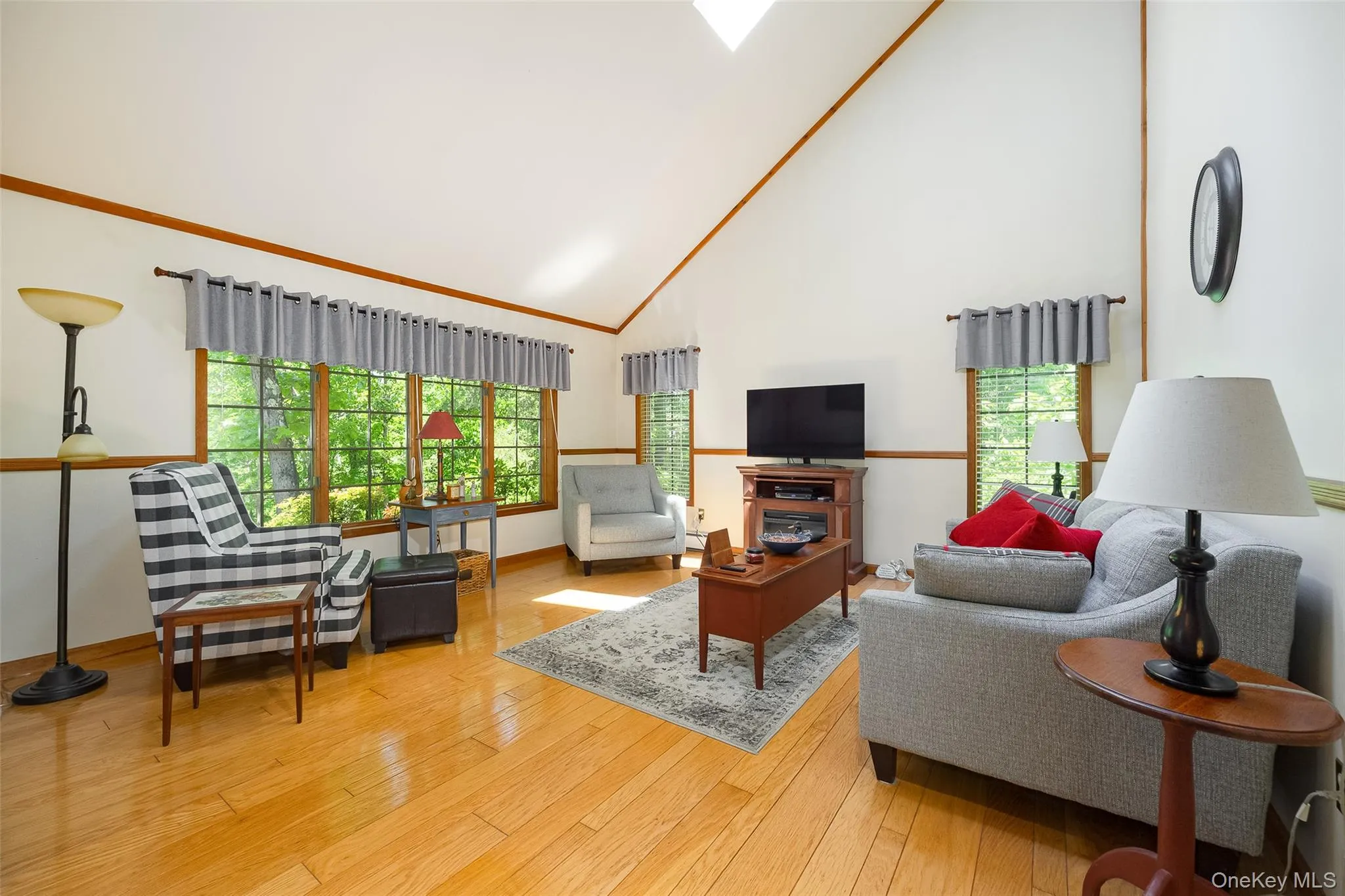 44 Eleanor Drive, Pleasant Valley, NY, 4 Bedrooms Bedrooms, 10 Rooms Rooms,3 BathroomsBathrooms,Residential,For Rent,Eleanor,0,1008946 44 Eleanor Drive, Pleasant Valley, NY, 4 Bedrooms Bedrooms, 10 Rooms Rooms,3 BathroomsBathrooms,Residential,For Rent,Eleanor,0,1008946