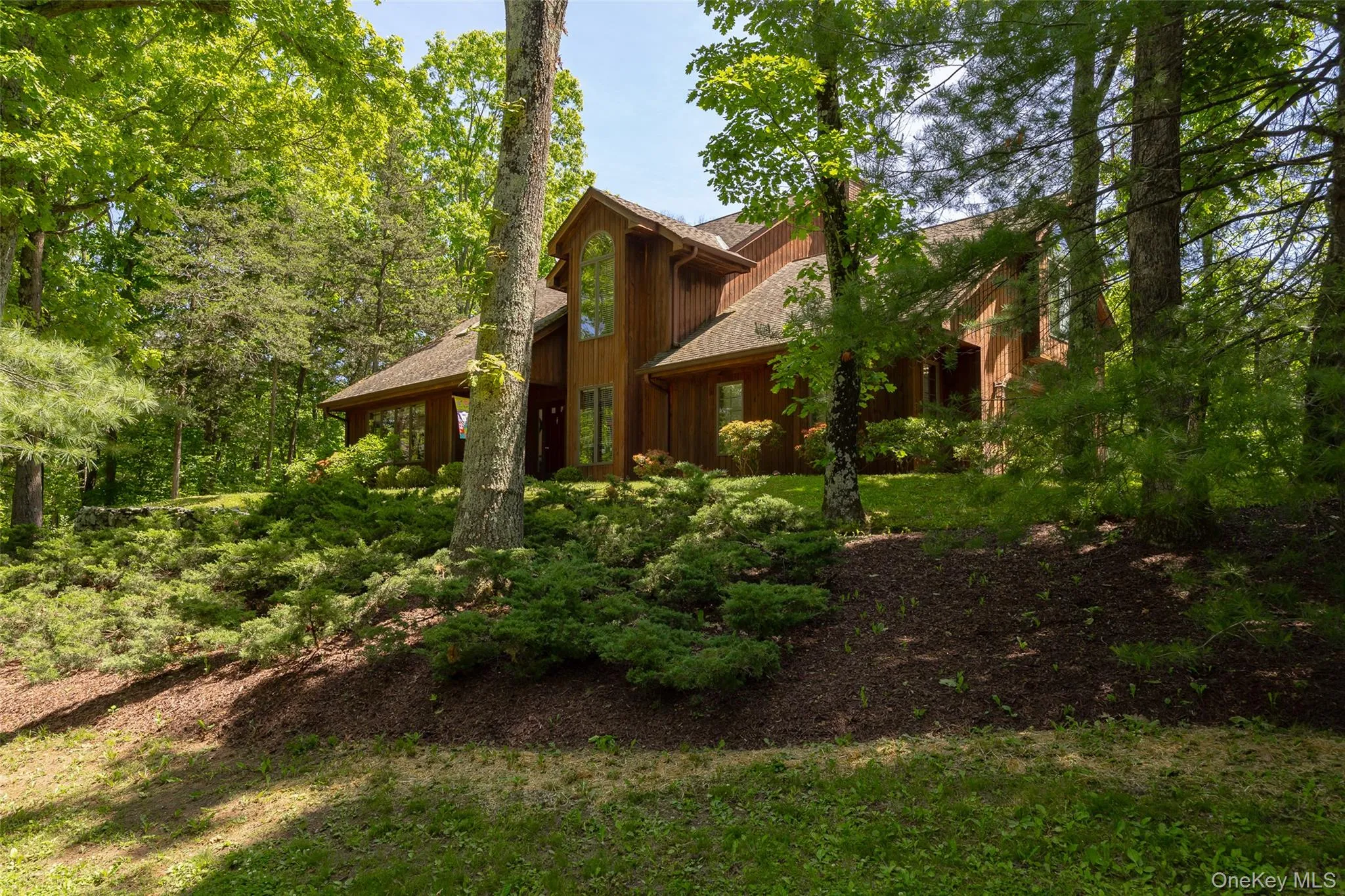 44 Eleanor Drive, Pleasant Valley, NY, 4 Bedrooms Bedrooms, 10 Rooms Rooms,3 BathroomsBathrooms,Residential,For Rent,Eleanor,0,1008946 44 Eleanor Drive, Pleasant Valley, NY, 4 Bedrooms Bedrooms, 10 Rooms Rooms,3 BathroomsBathrooms,Residential,For Rent,Eleanor,0,1008946