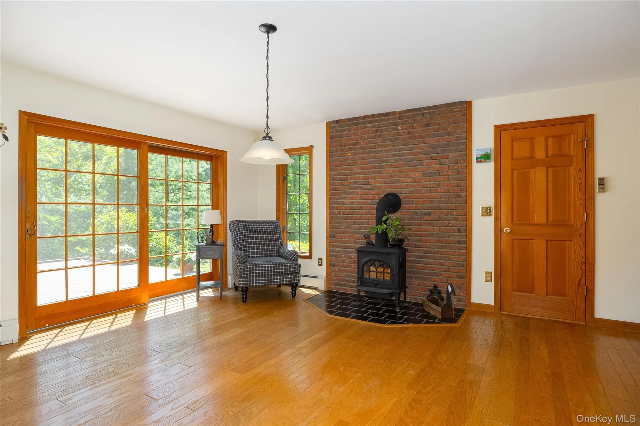 44 Eleanor Drive, Pleasant Valley, NY, 4 Bedrooms Bedrooms, 10 Rooms Rooms,3 BathroomsBathrooms,Residential,For Rent,Eleanor,0,1008946 44 Eleanor Drive, Pleasant Valley, NY, 4 Bedrooms Bedrooms, 10 Rooms Rooms,3 BathroomsBathrooms,Residential,For Rent,Eleanor,0,1008946