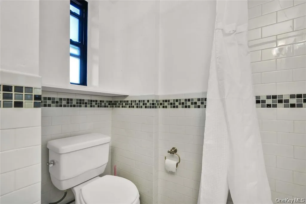 150-29 72nd Road, New York, NY, 1 Bedroom Bedrooms, 4 Rooms Rooms,1 BathroomBathrooms,Residential,For Rent,72nd,0,1008948 150-29 72nd Road, New York, NY, 1 Bedroom Bedrooms, 4 Rooms Rooms,1 BathroomBathrooms,Residential,For Rent,72nd,0,1008948