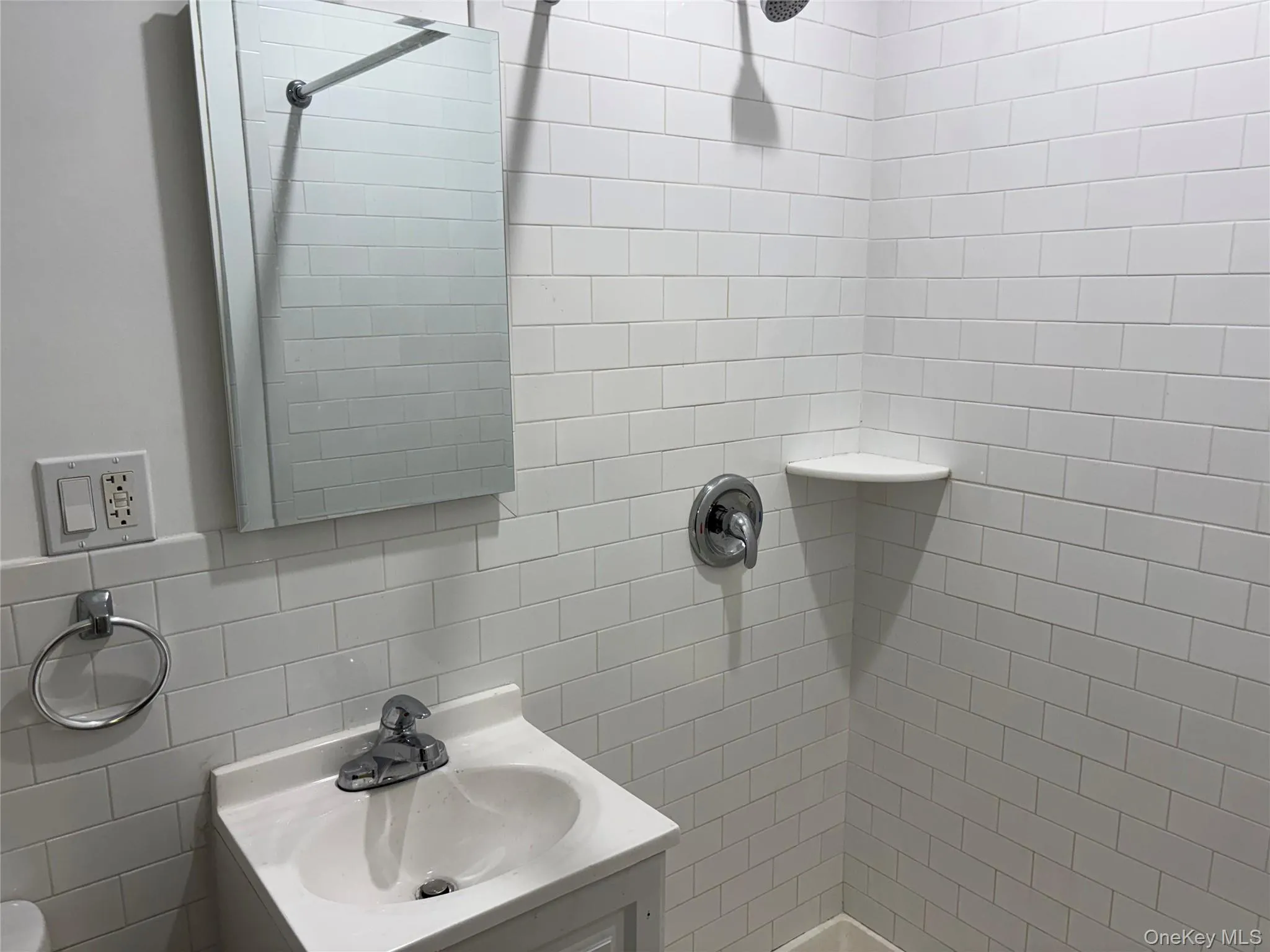 193-14 Jamaica Avenue, New York, NY, 3 Bedrooms Bedrooms, 5 Rooms Rooms,2 BathroomsBathrooms,Residential Lease,For Rent,Jamaica,0,1008954 193-14 Jamaica Avenue, New York, NY, 3 Bedrooms Bedrooms, 5 Rooms Rooms,2 BathroomsBathrooms,Residential Lease,For Rent,Jamaica,0,1008954
