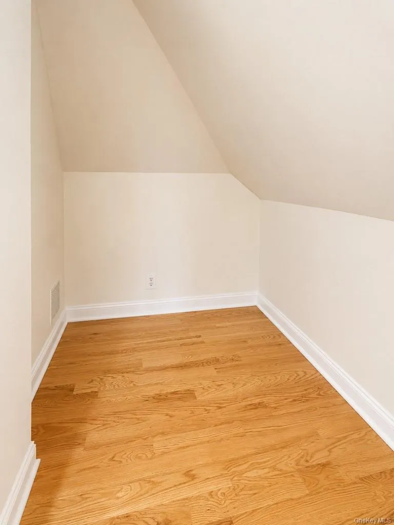 14 Highland Avenue, Orangetown, NY, 1 Room Rooms,1 BathroomBathrooms,Residential Lease,For Rent,Highland,0,1008958 14 Highland Avenue, Orangetown, NY, 1 Room Rooms,1 BathroomBathrooms,Residential Lease,For Rent,Highland,0,1008958