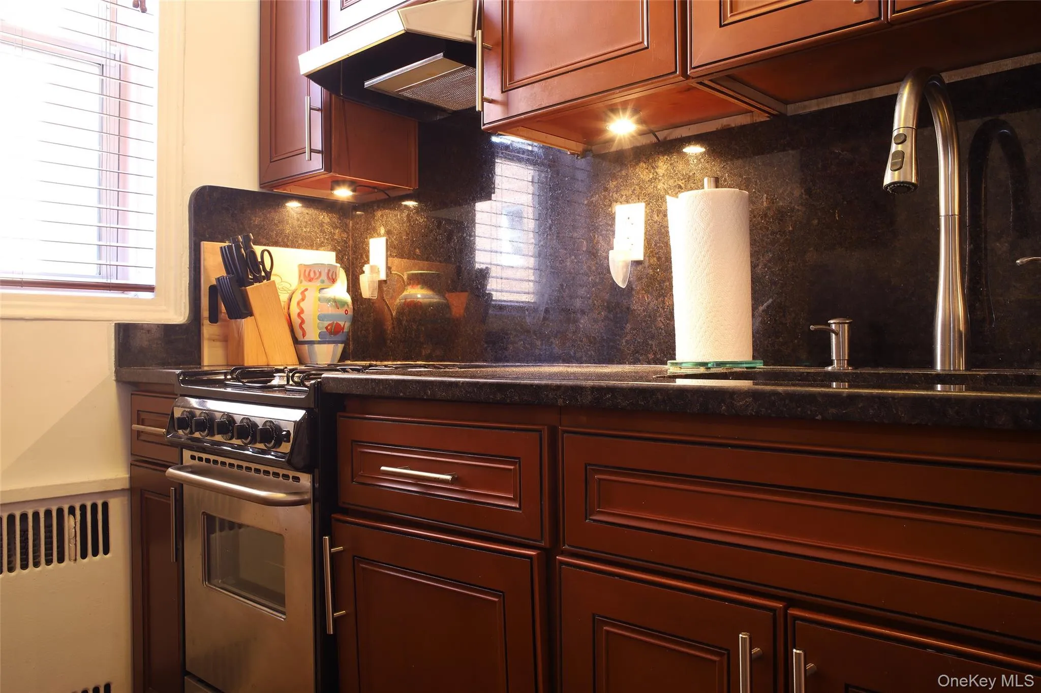 118-11 84th Avenue, New York, NY, 3 Rooms Rooms,1 BathroomBathrooms,Residential,For Rent,84th,0,1008964 118-11 84th Avenue, New York, NY, 3 Rooms Rooms,1 BathroomBathrooms,Residential,For Rent,84th,0,1008964
