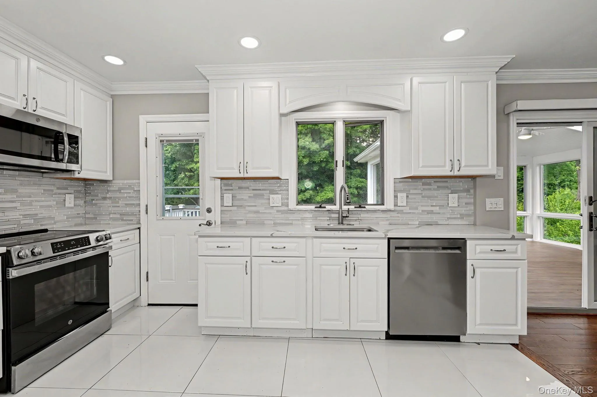 61 Friendly Road, Carmel, NY, 3 Bedrooms Bedrooms, 8 Rooms Rooms,2 BathroomsBathrooms,Residential,For Rent,Friendly,0,1008965 61 Friendly Road, Carmel, NY, 3 Bedrooms Bedrooms, 8 Rooms Rooms,2 BathroomsBathrooms,Residential,For Rent,Friendly,0,1008965