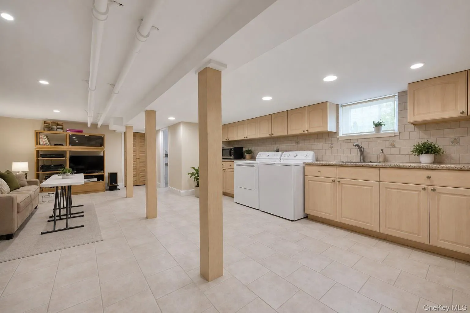1277 Stadium Avenue, New York, NY, 3 Bedrooms Bedrooms, 7 Rooms Rooms,2 BathroomsBathrooms,Residential,For Rent,Stadium,0,1008966 1277 Stadium Avenue, New York, NY, 3 Bedrooms Bedrooms, 7 Rooms Rooms,2 BathroomsBathrooms,Residential,For Rent,Stadium,0,1008966