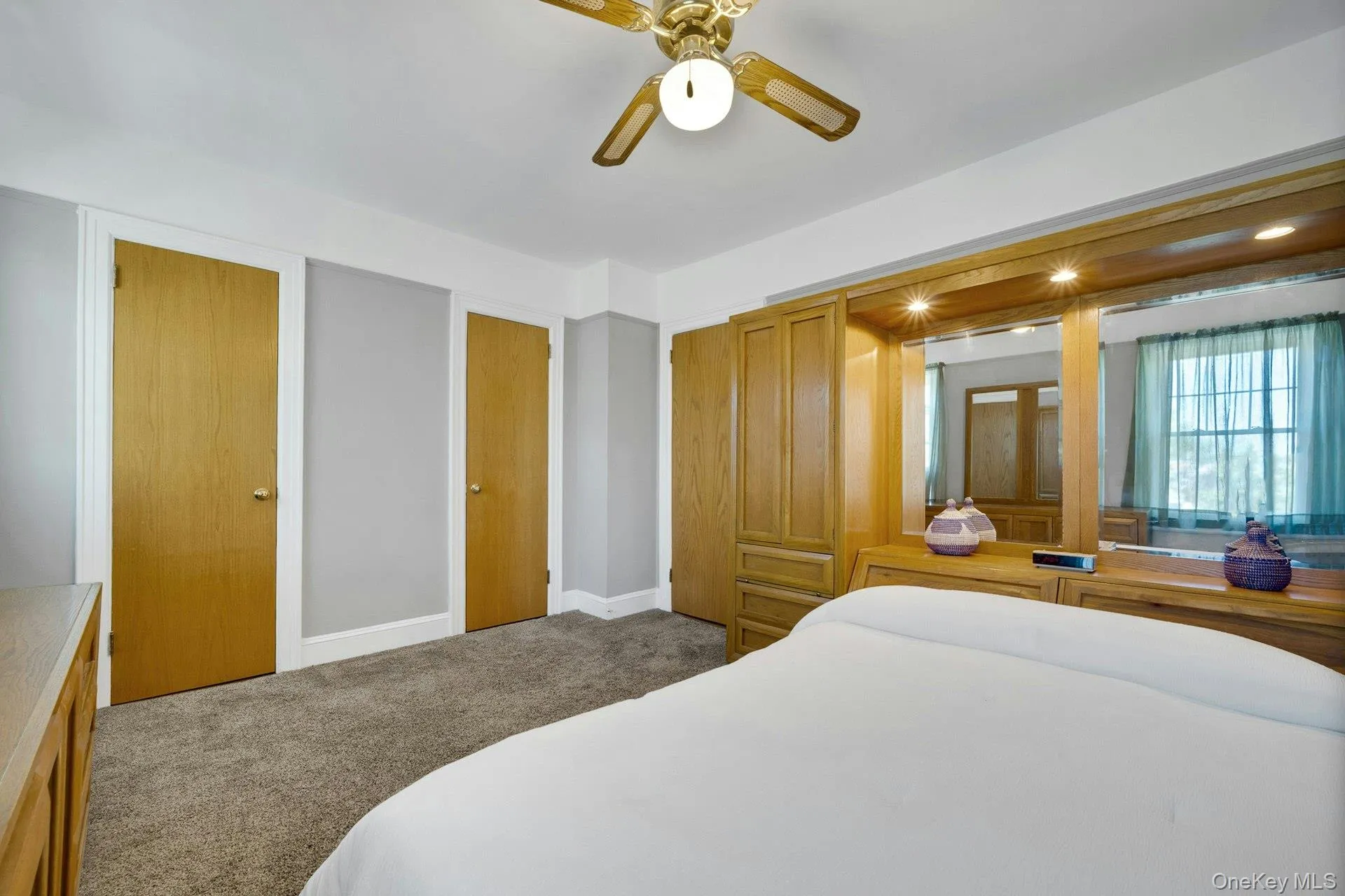 1277 Stadium Avenue, New York, NY, 3 Bedrooms Bedrooms, 7 Rooms Rooms,2 BathroomsBathrooms,Residential,For Rent,Stadium,0,1008966 1277 Stadium Avenue, New York, NY, 3 Bedrooms Bedrooms, 7 Rooms Rooms,2 BathroomsBathrooms,Residential,For Rent,Stadium,0,1008966