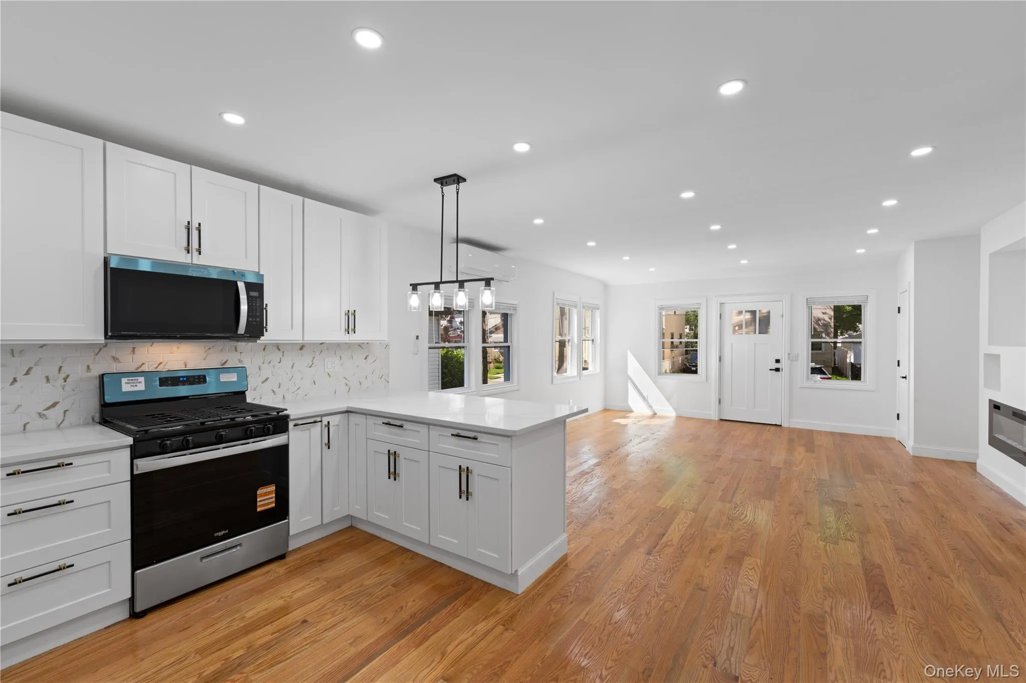 122-19 Lucas Street, New York, NY, 5 Bedrooms Bedrooms, 10 Rooms Rooms,4 BathroomsBathrooms,Residential,For Rent,Lucas,0,1008967 122-19 Lucas Street, New York, NY, 5 Bedrooms Bedrooms, 10 Rooms Rooms,4 BathroomsBathrooms,Residential,For Rent,Lucas,0,1008967