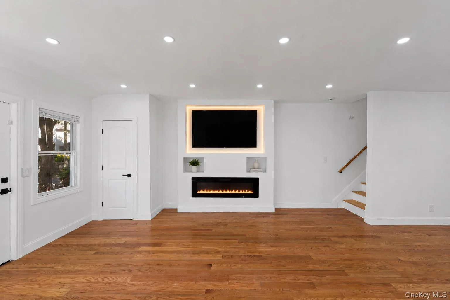 122-19 Lucas Street, New York, NY, 5 Bedrooms Bedrooms, 10 Rooms Rooms,4 BathroomsBathrooms,Residential,For Rent,Lucas,0,1008967 122-19 Lucas Street, New York, NY, 5 Bedrooms Bedrooms, 10 Rooms Rooms,4 BathroomsBathrooms,Residential,For Rent,Lucas,0,1008967