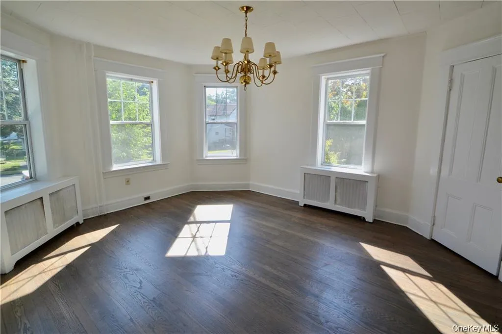 3 Chestnut Street, Orangetown, NY, 2 Bedrooms Bedrooms, 7 Rooms Rooms,2 BathroomsBathrooms,Residential Lease,For Rent,Chestnut,0,1008969 3 Chestnut Street, Orangetown, NY, 2 Bedrooms Bedrooms, 7 Rooms Rooms,2 BathroomsBathrooms,Residential Lease,For Rent,Chestnut,0,1008969