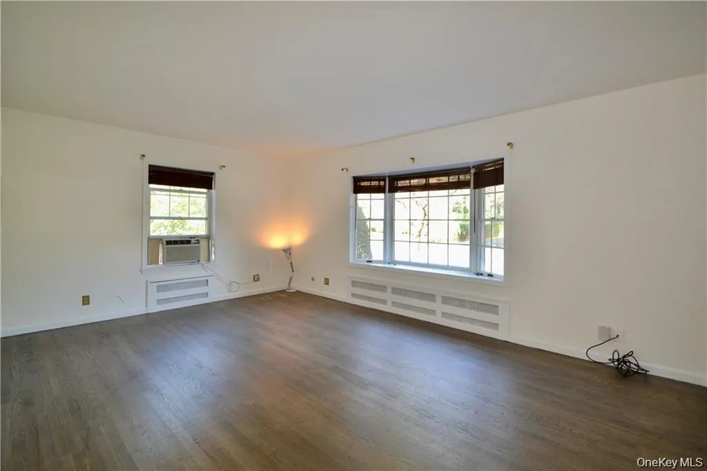 3 Chestnut Street, Orangetown, NY, 2 Bedrooms Bedrooms, 7 Rooms Rooms,2 BathroomsBathrooms,Residential Lease,For Rent,Chestnut,0,1008969 3 Chestnut Street, Orangetown, NY, 2 Bedrooms Bedrooms, 7 Rooms Rooms,2 BathroomsBathrooms,Residential Lease,For Rent,Chestnut,0,1008969
