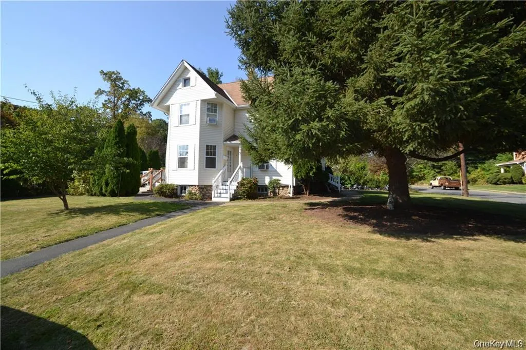3 Chestnut Street, Orangetown, NY, 2 Bedrooms Bedrooms, 7 Rooms Rooms,2 BathroomsBathrooms,Residential Lease,For Rent,Chestnut,0,1008969 3 Chestnut Street, Orangetown, NY, 2 Bedrooms Bedrooms, 7 Rooms Rooms,2 BathroomsBathrooms,Residential Lease,For Rent,Chestnut,0,1008969