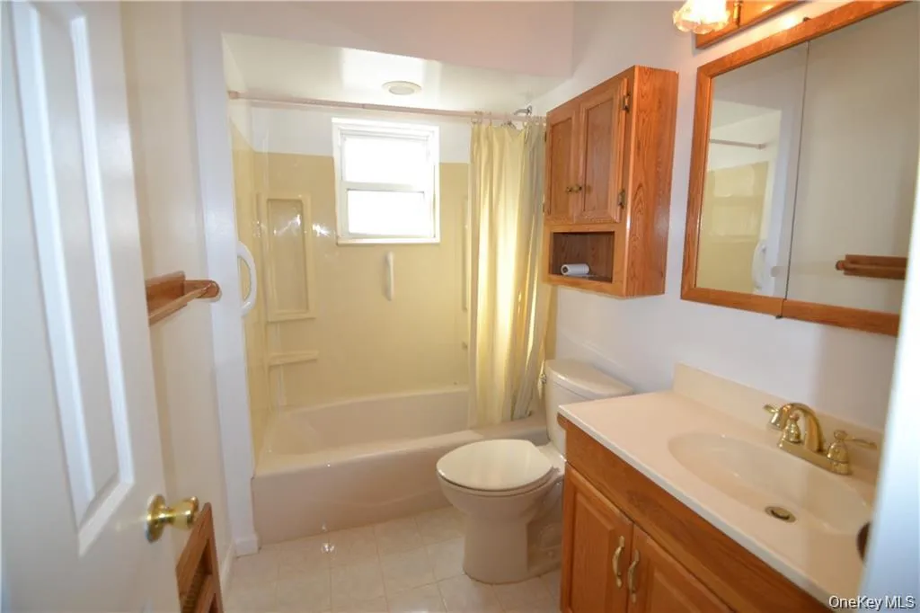 3 Chestnut Street, Orangetown, NY, 2 Bedrooms Bedrooms, 7 Rooms Rooms,2 BathroomsBathrooms,Residential Lease,For Rent,Chestnut,0,1008969 3 Chestnut Street, Orangetown, NY, 2 Bedrooms Bedrooms, 7 Rooms Rooms,2 BathroomsBathrooms,Residential Lease,For Rent,Chestnut,0,1008969
