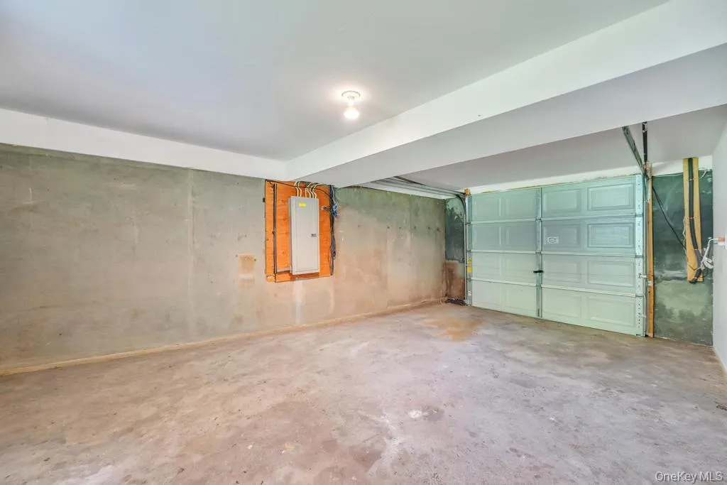 5 Fairway Drive, Brookhaven, NY, 4 Bedrooms Bedrooms, 8 Rooms Rooms,2 BathroomsBathrooms,Residential,For Rent,Fairway,0,1008974 5 Fairway Drive, Brookhaven, NY, 4 Bedrooms Bedrooms, 8 Rooms Rooms,2 BathroomsBathrooms,Residential,For Rent,Fairway,0,1008974