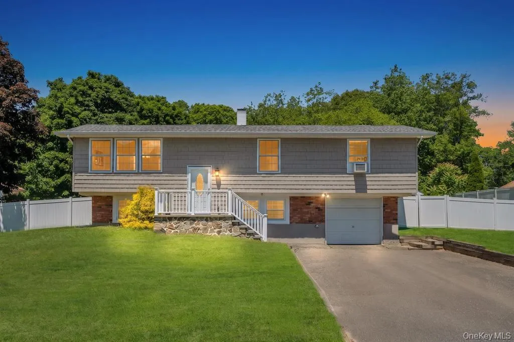 5 Fairway Drive, Brookhaven, NY, 4 Bedrooms Bedrooms, 8 Rooms Rooms,2 BathroomsBathrooms,Residential,For Rent,Fairway,0,1008974 5 Fairway Drive, Brookhaven, NY, 4 Bedrooms Bedrooms, 8 Rooms Rooms,2 BathroomsBathrooms,Residential,For Rent,Fairway,0,1008974