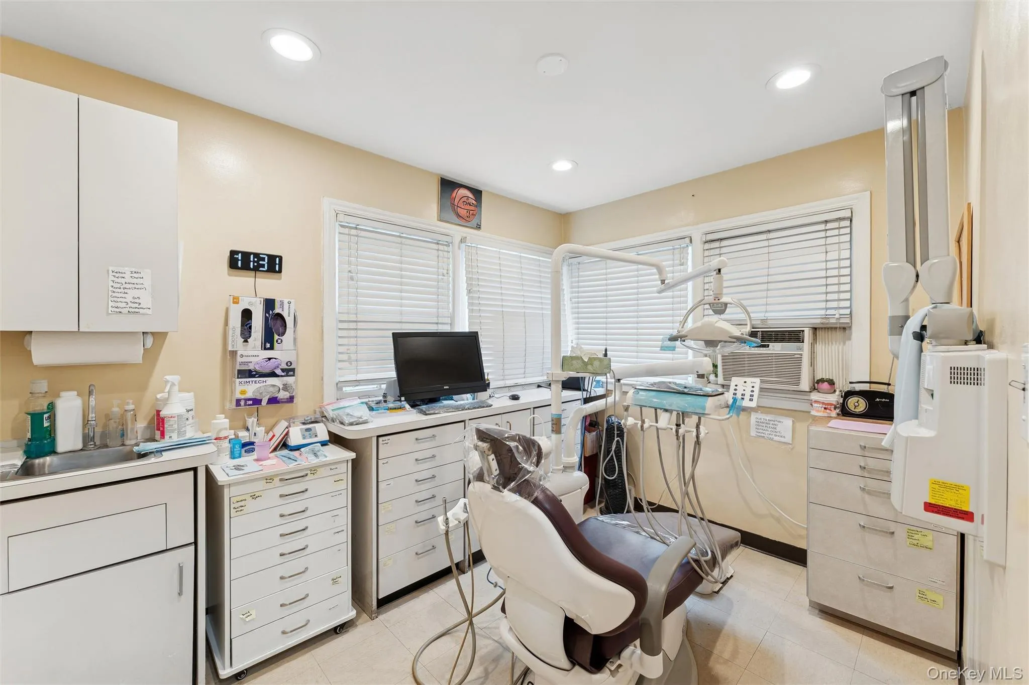 5 Seaton Gate, Hempstead, NY, 2 Bedrooms Bedrooms, 14 Rooms Rooms,1 BathroomBathrooms,Residential,For Rent,Seaton Gate,0,1008979 5 Seaton Gate, Hempstead, NY, 2 Bedrooms Bedrooms, 14 Rooms Rooms,1 BathroomBathrooms,Residential,For Rent,Seaton Gate,0,1008979