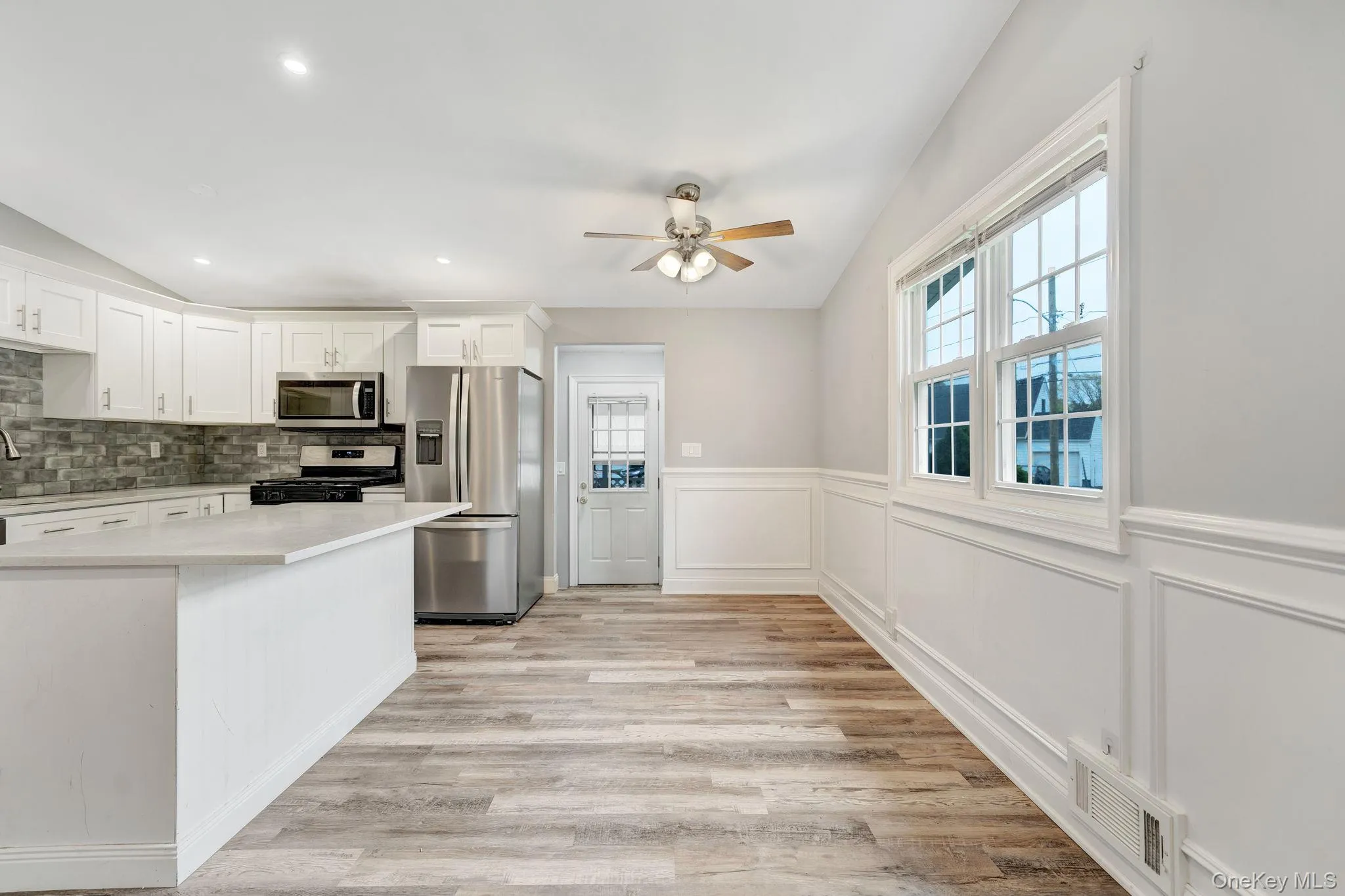 34 Cheryl Drive, Brookhaven, NY, 3 Bedrooms Bedrooms, 9 Rooms Rooms,2 BathroomsBathrooms,Residential,For Rent,Cheryl,0,1008980 34 Cheryl Drive, Brookhaven, NY, 3 Bedrooms Bedrooms, 9 Rooms Rooms,2 BathroomsBathrooms,Residential,For Rent,Cheryl,0,1008980