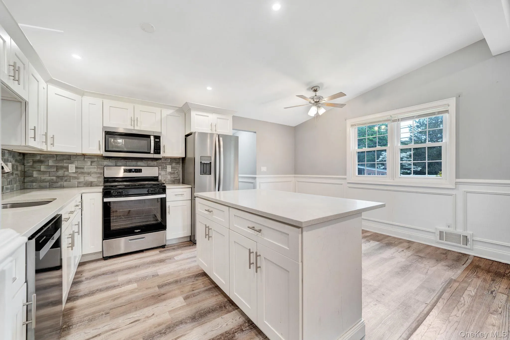 34 Cheryl Drive, Brookhaven, NY, 3 Bedrooms Bedrooms, 9 Rooms Rooms,2 BathroomsBathrooms,Residential,For Rent,Cheryl,0,1008980 34 Cheryl Drive, Brookhaven, NY, 3 Bedrooms Bedrooms, 9 Rooms Rooms,2 BathroomsBathrooms,Residential,For Rent,Cheryl,0,1008980