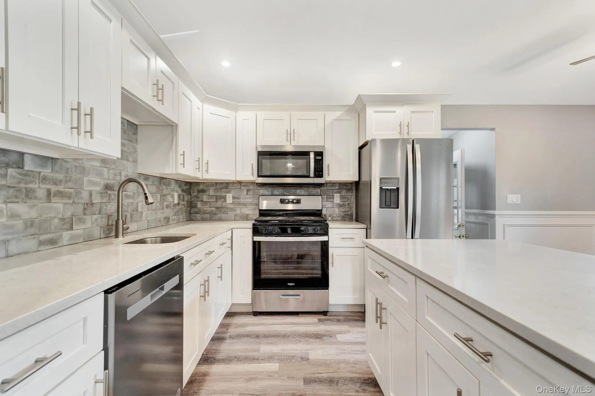 34 Cheryl Drive, Brookhaven, NY, 3 Bedrooms Bedrooms, 9 Rooms Rooms,2 BathroomsBathrooms,Residential,For Rent,Cheryl,0,1008980 34 Cheryl Drive, Brookhaven, NY, 3 Bedrooms Bedrooms, 9 Rooms Rooms,2 BathroomsBathrooms,Residential,For Rent,Cheryl,0,1008980