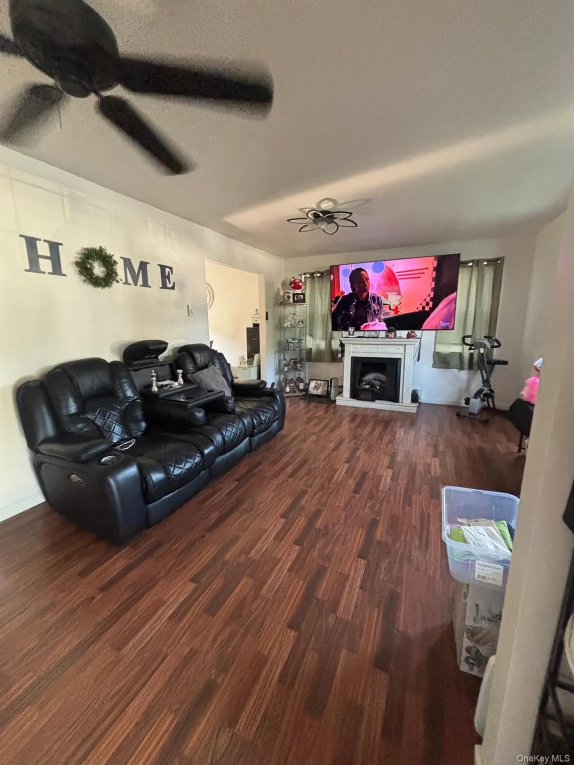 938 Scherger Avenue, Brookhaven, NY, 4 Bedrooms Bedrooms, 7 Rooms Rooms,1 BathroomBathrooms,Residential Lease,For Rent,Scherger,0,1008982 938 Scherger Avenue, Brookhaven, NY, 4 Bedrooms Bedrooms, 7 Rooms Rooms,1 BathroomBathrooms,Residential Lease,For Rent,Scherger,0,1008982