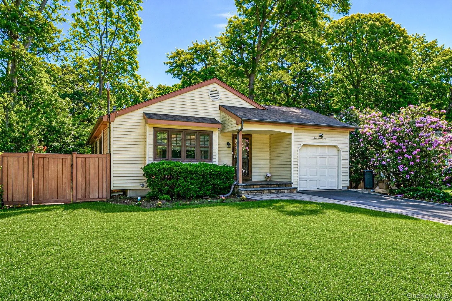 171 Tyler Avenue, Brookhaven, NY, 3 Bedrooms Bedrooms, 7 Rooms Rooms,2 BathroomsBathrooms,Residential,For Rent,Tyler,0,1008989 171 Tyler Avenue, Brookhaven, NY, 3 Bedrooms Bedrooms, 7 Rooms Rooms,2 BathroomsBathrooms,Residential,For Rent,Tyler,0,1008989