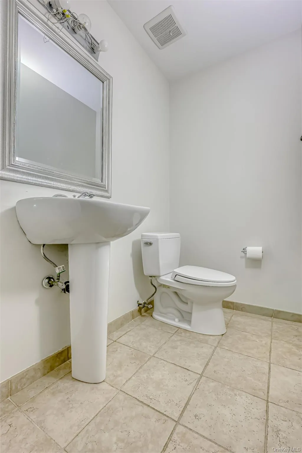 66 Tamarack Lane, Haverstraw, NY, 4 Bedrooms Bedrooms, 9 Rooms Rooms,2 BathroomsBathrooms,Residential,For Rent,Tamarack,0,1008990 66 Tamarack Lane, Haverstraw, NY, 4 Bedrooms Bedrooms, 9 Rooms Rooms,2 BathroomsBathrooms,Residential,For Rent,Tamarack,0,1008990