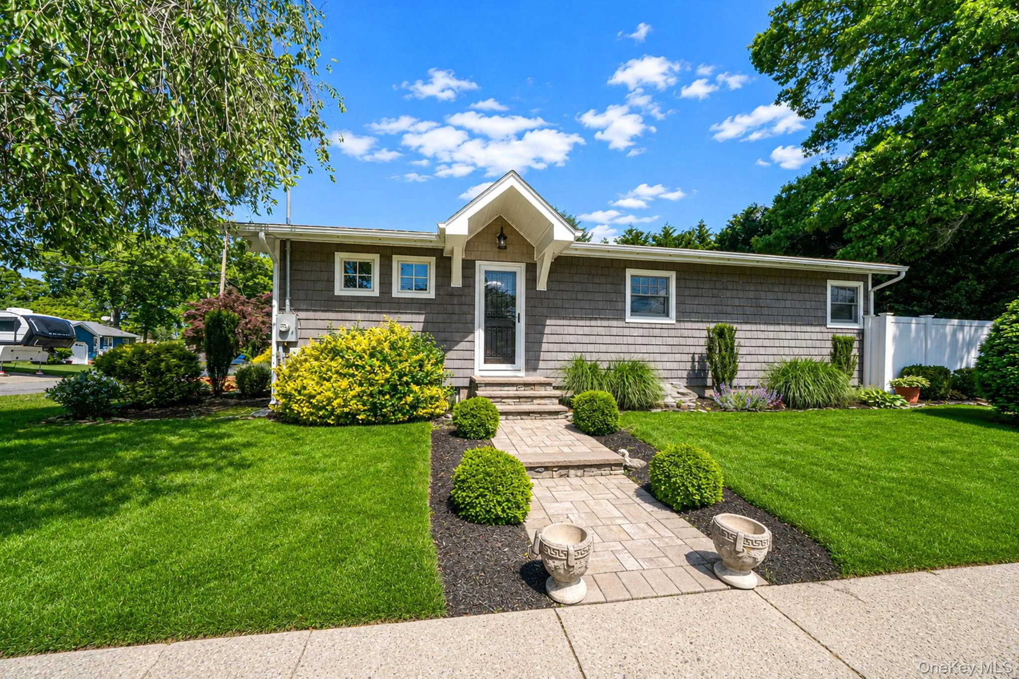 2 Pueblo Court, Islip, NY, 3 Bedrooms Bedrooms, 12 Rooms Rooms,2 BathroomsBathrooms,Residential,For Rent,Pueblo,0,1008991 2 Pueblo Court, Islip, NY, 3 Bedrooms Bedrooms, 12 Rooms Rooms,2 BathroomsBathrooms,Residential,For Rent,Pueblo,0,1008991