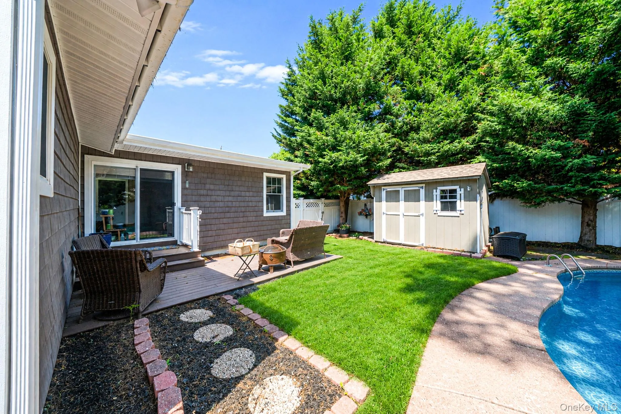 2 Pueblo Court, Islip, NY, 3 Bedrooms Bedrooms, 12 Rooms Rooms,2 BathroomsBathrooms,Residential,For Rent,Pueblo,0,1008991 2 Pueblo Court, Islip, NY, 3 Bedrooms Bedrooms, 12 Rooms Rooms,2 BathroomsBathrooms,Residential,For Rent,Pueblo,0,1008991
