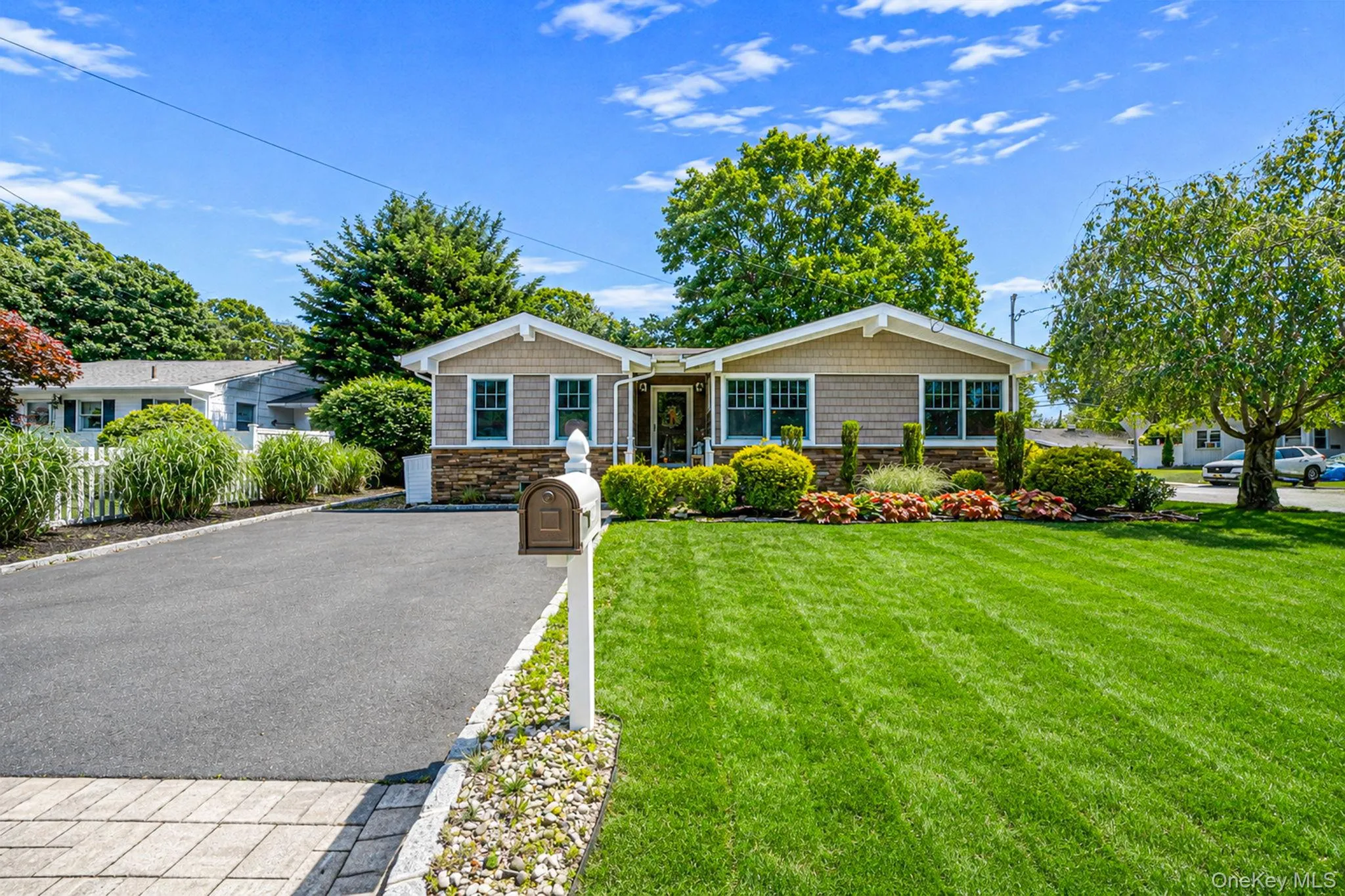 2 Pueblo Court, Islip, NY, 3 Bedrooms Bedrooms, 12 Rooms Rooms,2 BathroomsBathrooms,Residential,For Rent,Pueblo,0,1008991 2 Pueblo Court, Islip, NY, 3 Bedrooms Bedrooms, 12 Rooms Rooms,2 BathroomsBathrooms,Residential,For Rent,Pueblo,0,1008991
