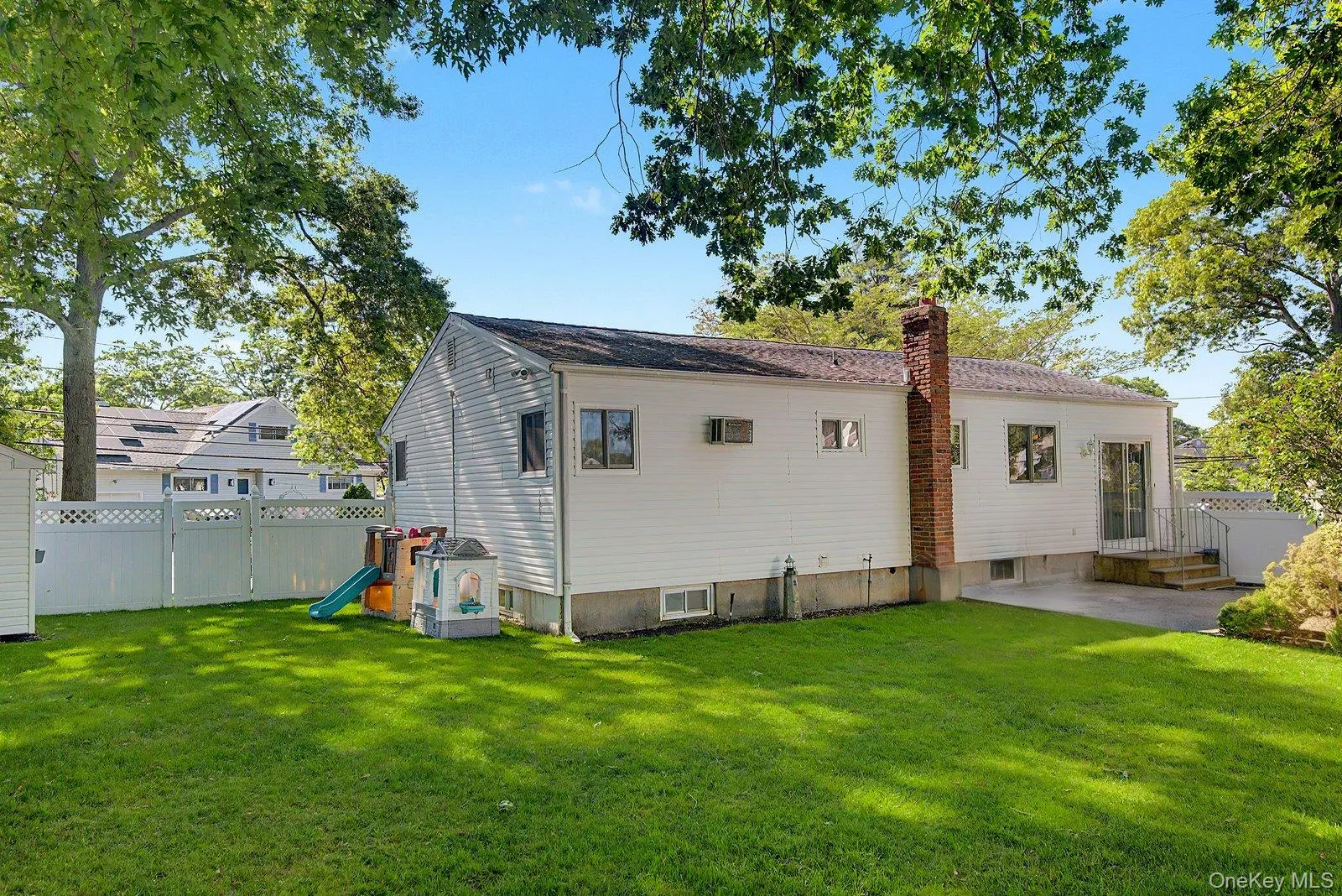 470 Ontario Street, Islip, NY, 3 Bedrooms Bedrooms, 9 Rooms Rooms,1 BathroomBathrooms,Residential,For Rent,Ontario,0,1008995 470 Ontario Street, Islip, NY, 3 Bedrooms Bedrooms, 9 Rooms Rooms,1 BathroomBathrooms,Residential,For Rent,Ontario,0,1008995