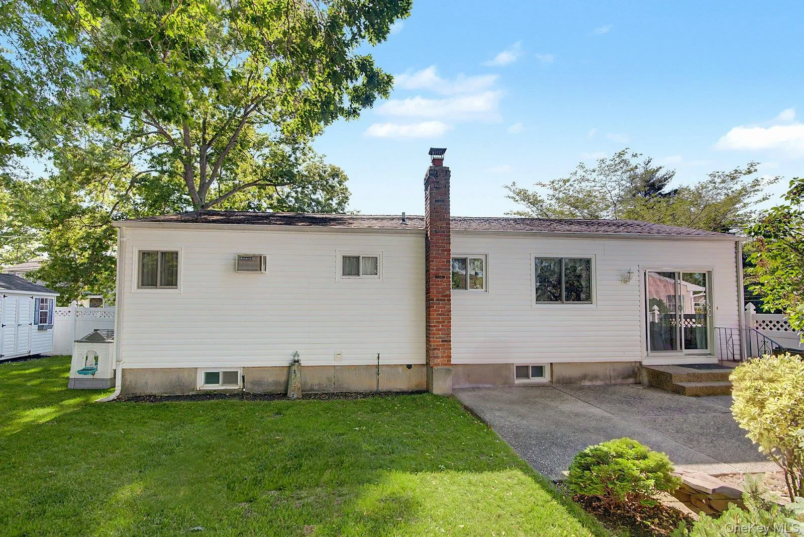 470 Ontario Street, Islip, NY, 3 Bedrooms Bedrooms, 9 Rooms Rooms,1 BathroomBathrooms,Residential,For Rent,Ontario,0,1008995 470 Ontario Street, Islip, NY, 3 Bedrooms Bedrooms, 9 Rooms Rooms,1 BathroomBathrooms,Residential,For Rent,Ontario,0,1008995