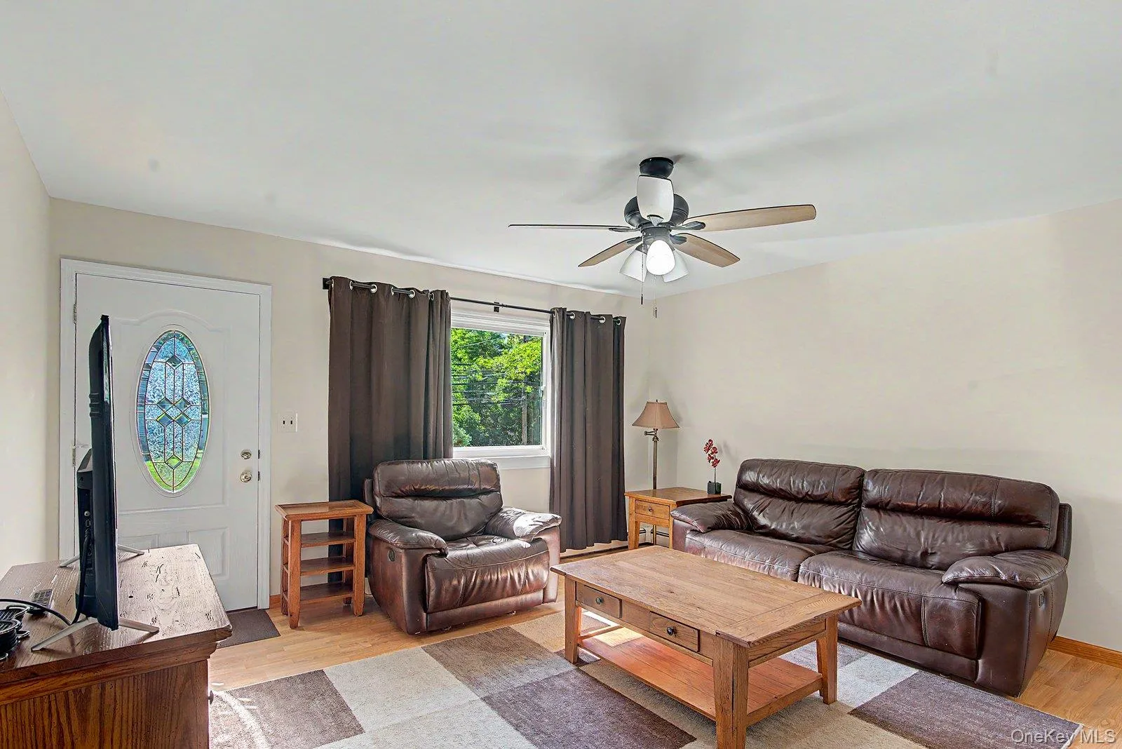 470 Ontario Street, Islip, NY, 3 Bedrooms Bedrooms, 9 Rooms Rooms,1 BathroomBathrooms,Residential,For Rent,Ontario,0,1008995 470 Ontario Street, Islip, NY, 3 Bedrooms Bedrooms, 9 Rooms Rooms,1 BathroomBathrooms,Residential,For Rent,Ontario,0,1008995
