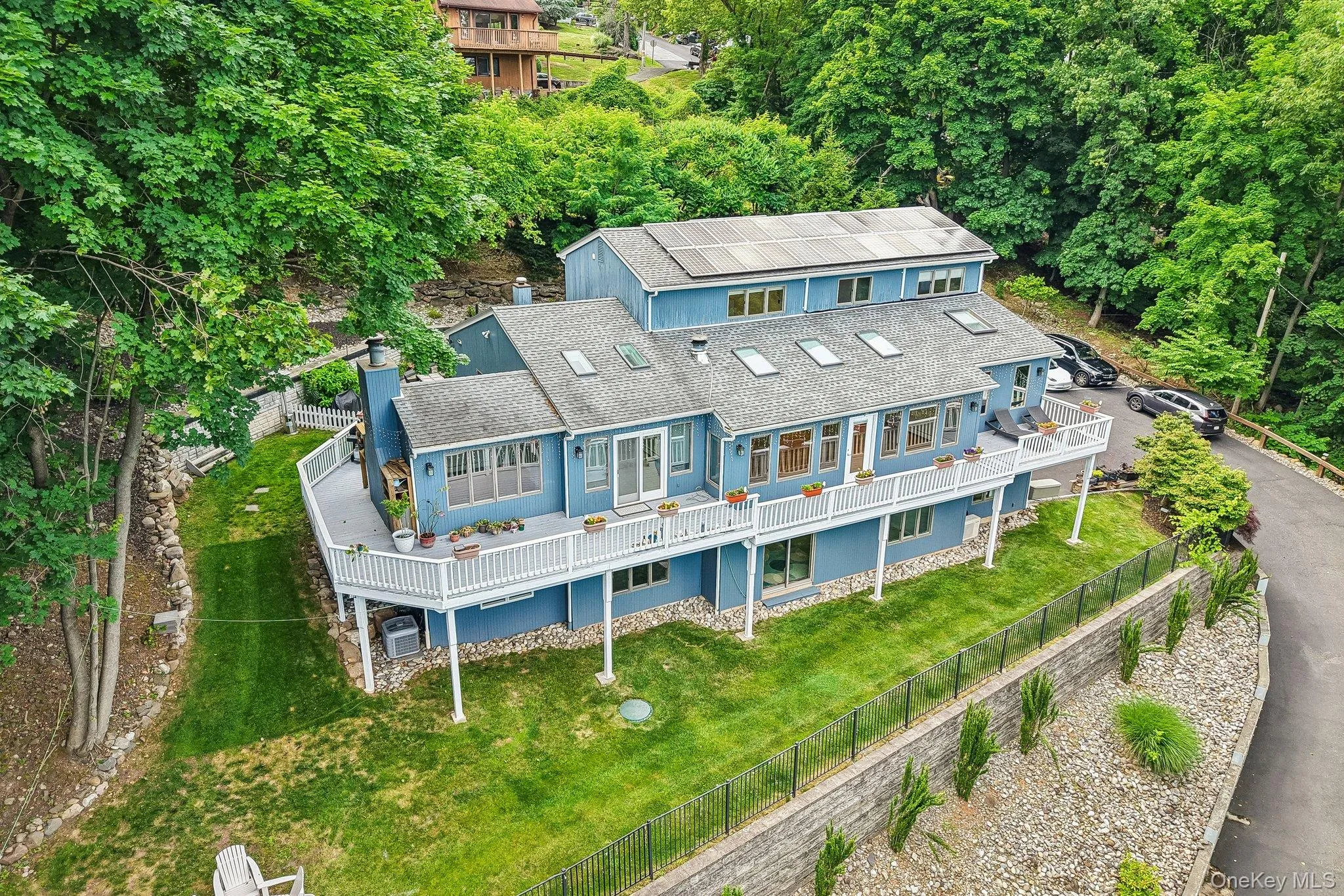 4,522 Sq Ft Home offers 5 Bedrooms 4.5 Bathrooms. 4,522 Sq Ft Home offers 5 Bedrooms 4.5 Bathrooms.