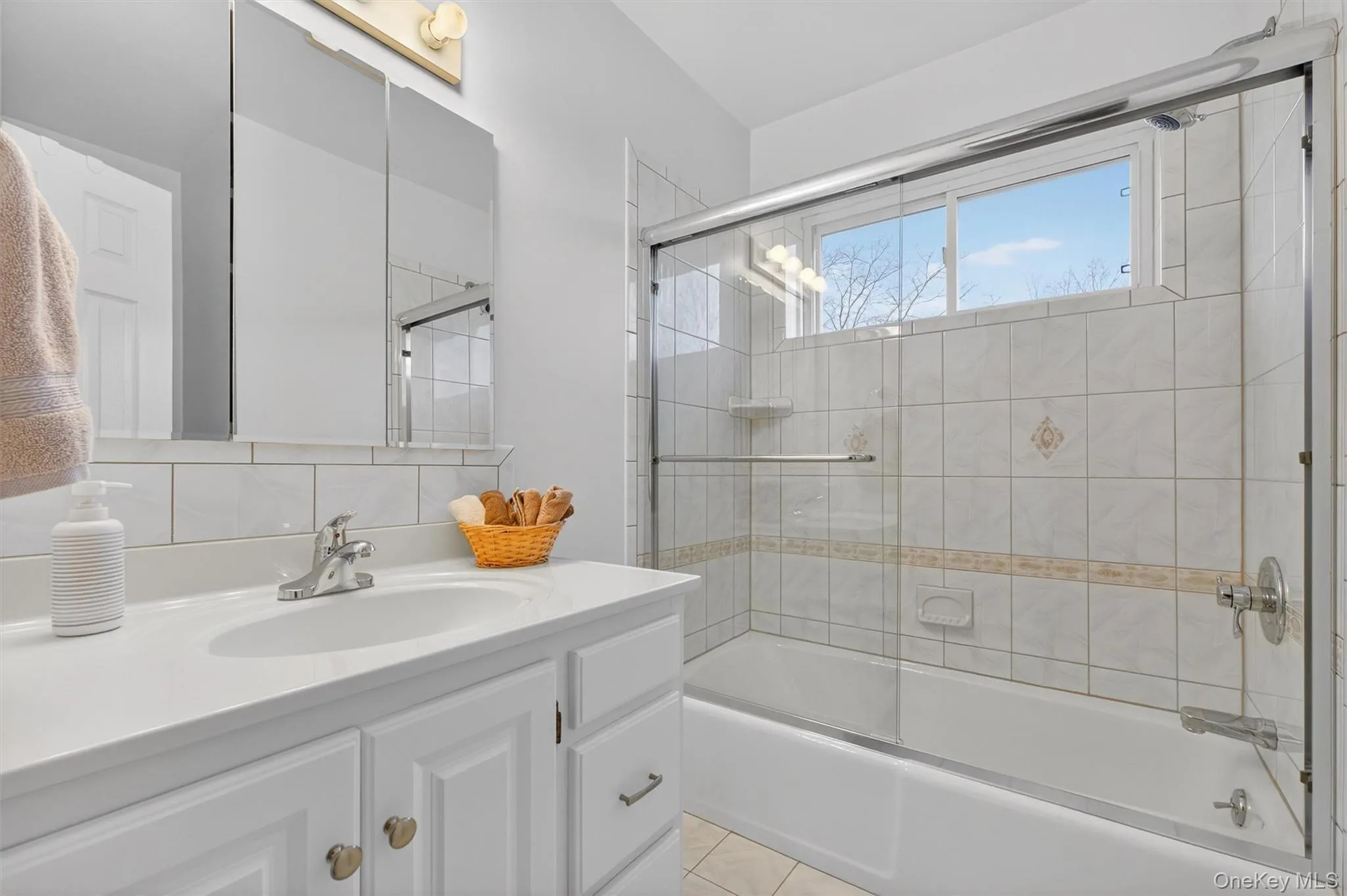 33 Maple Moor Lane, Cortlandt, NY, 4 Bedrooms Bedrooms, 11 Rooms Rooms,3 BathroomsBathrooms,Residential,For Rent,Maple Moor,0,1008999 33 Maple Moor Lane, Cortlandt, NY, 4 Bedrooms Bedrooms, 11 Rooms Rooms,3 BathroomsBathrooms,Residential,For Rent,Maple Moor,0,1008999