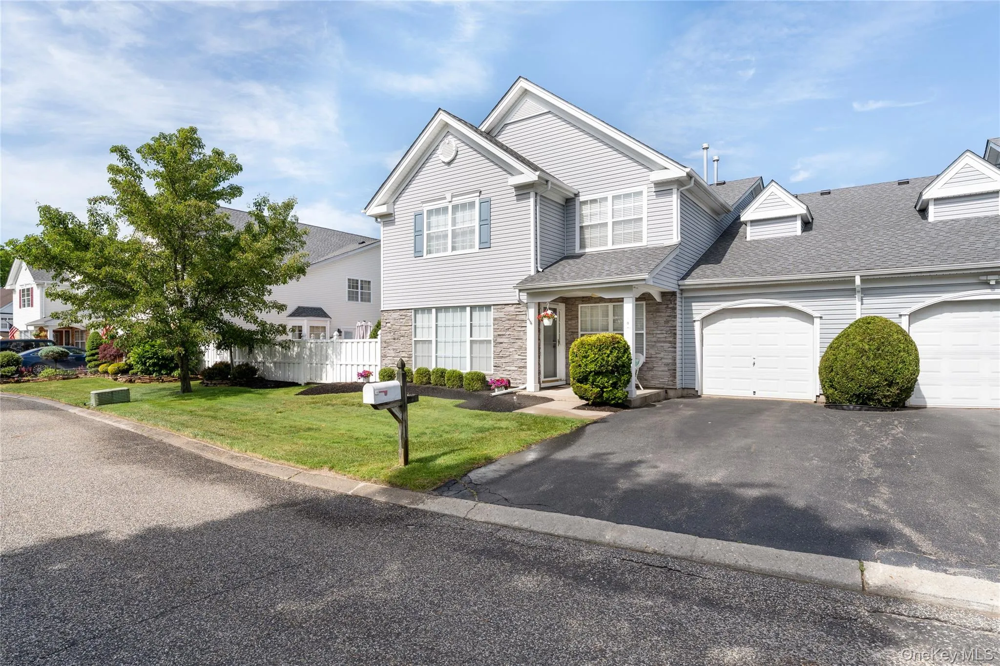 5 Robert Lane, Brookhaven, NY, 2 Bedrooms Bedrooms, 6 Rooms Rooms,2 BathroomsBathrooms,Residential,For Rent,Robert,0,1009003 5 Robert Lane, Brookhaven, NY, 2 Bedrooms Bedrooms, 6 Rooms Rooms,2 BathroomsBathrooms,Residential,For Rent,Robert,0,1009003