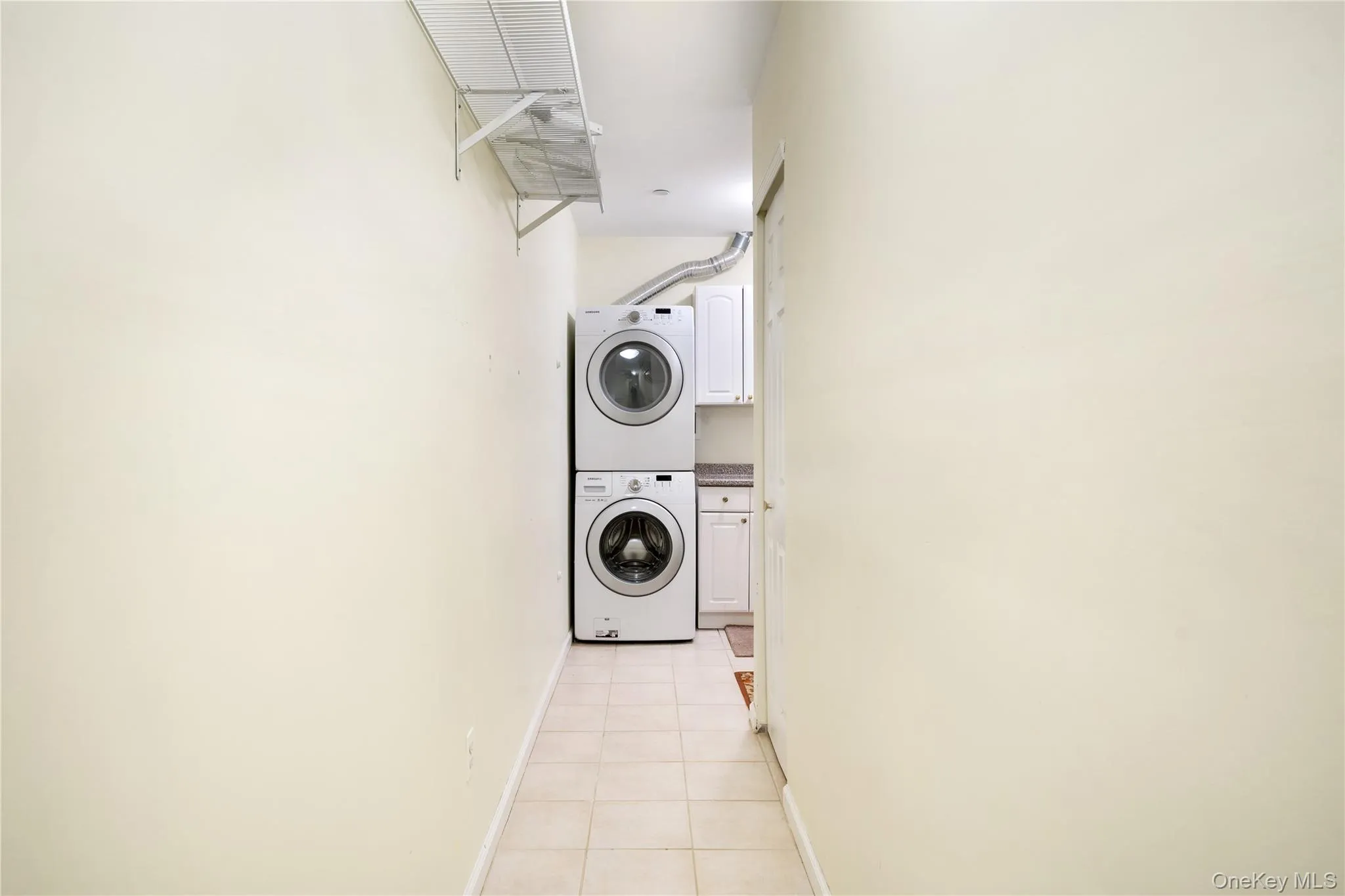 5 Robert Lane, Brookhaven, NY, 2 Bedrooms Bedrooms, 6 Rooms Rooms,2 BathroomsBathrooms,Residential,For Rent,Robert,0,1009003 5 Robert Lane, Brookhaven, NY, 2 Bedrooms Bedrooms, 6 Rooms Rooms,2 BathroomsBathrooms,Residential,For Rent,Robert,0,1009003