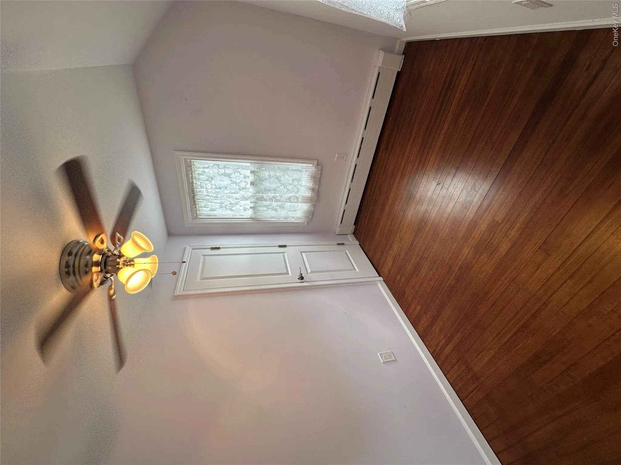 5 Ashwood Road, North Hempstead, NY, 3 Bedrooms Bedrooms, 6 Rooms Rooms,1 BathroomBathrooms,Residential Lease,For Rent,Ashwood,0,1009008 5 Ashwood Road, North Hempstead, NY, 3 Bedrooms Bedrooms, 6 Rooms Rooms,1 BathroomBathrooms,Residential Lease,For Rent,Ashwood,0,1009008