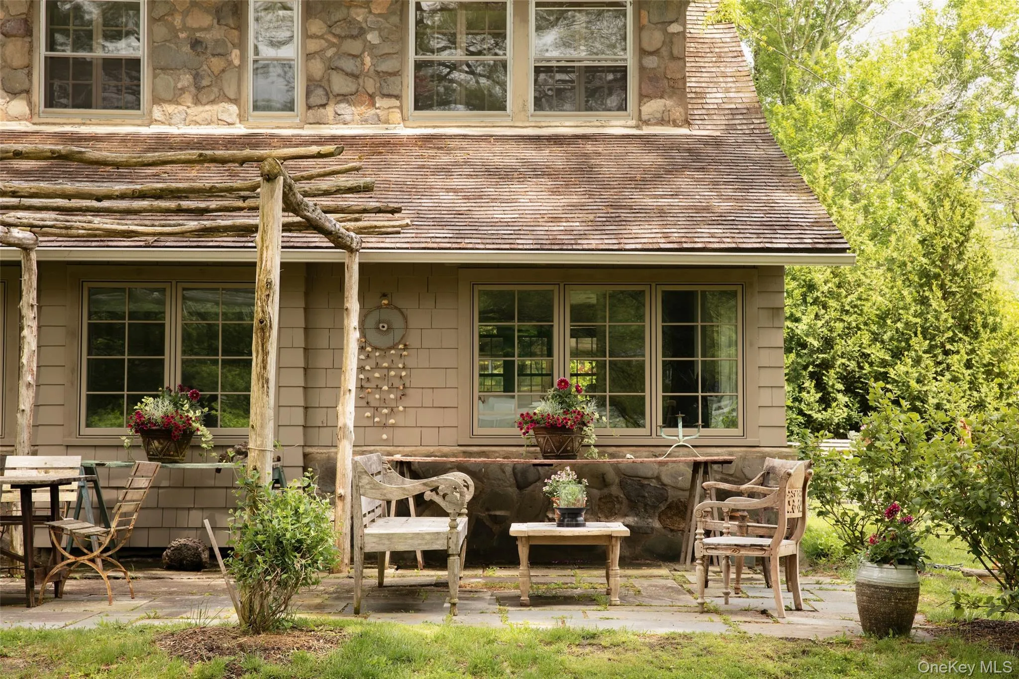 21-23 Library Lane, Woodstock, NY, 7 Bedrooms Bedrooms, 16 Rooms Rooms,4 BathroomsBathrooms,Residential,For Rent,Library Lane,0,1009009 21-23 Library Lane, Woodstock, NY, 7 Bedrooms Bedrooms, 16 Rooms Rooms,4 BathroomsBathrooms,Residential,For Rent,Library Lane,0,1009009