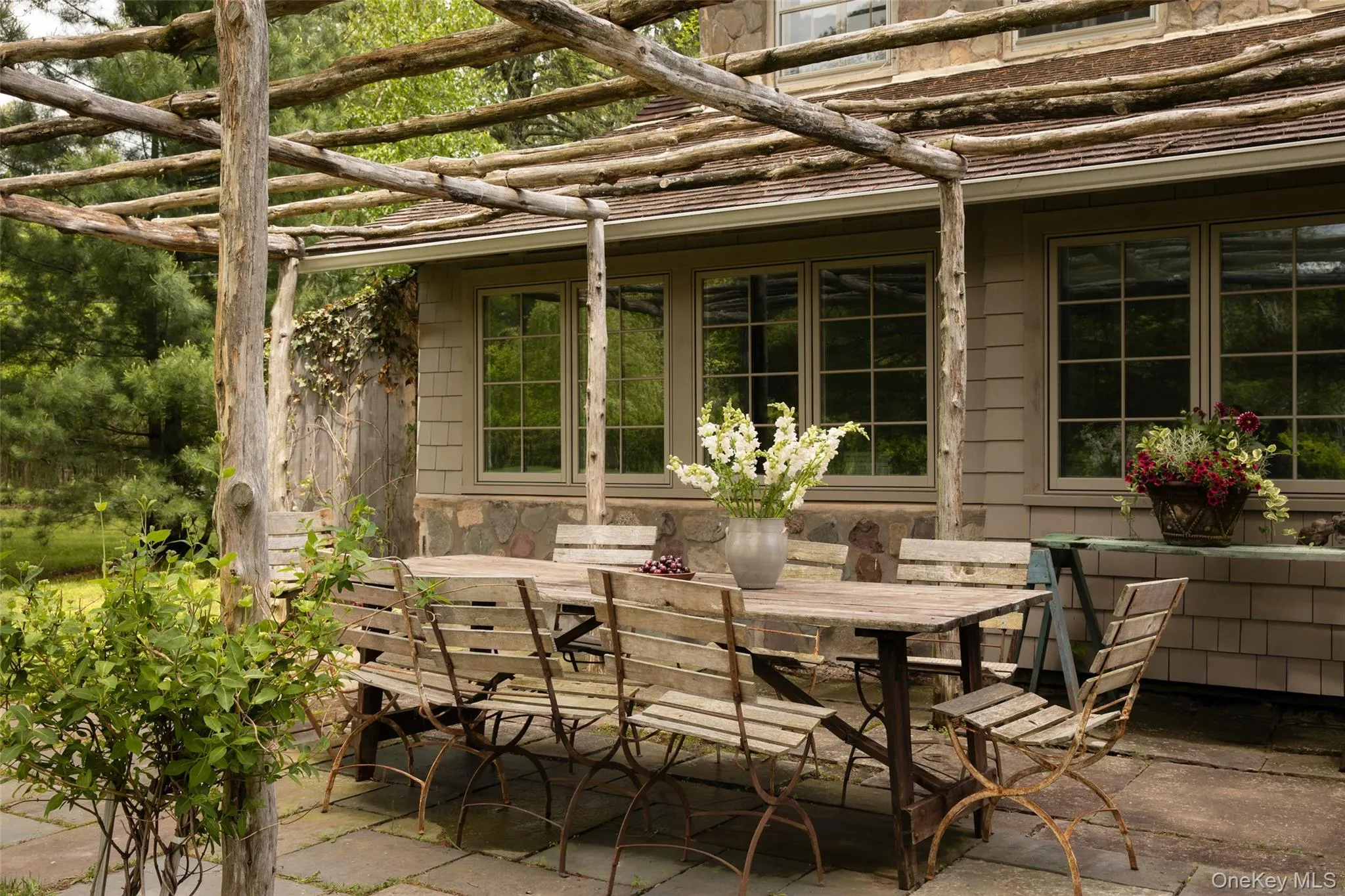 21-23 Library Lane, Woodstock, NY, 7 Bedrooms Bedrooms, 16 Rooms Rooms,4 BathroomsBathrooms,Residential,For Rent,Library Lane,0,1009009 21-23 Library Lane, Woodstock, NY, 7 Bedrooms Bedrooms, 16 Rooms Rooms,4 BathroomsBathrooms,Residential,For Rent,Library Lane,0,1009009