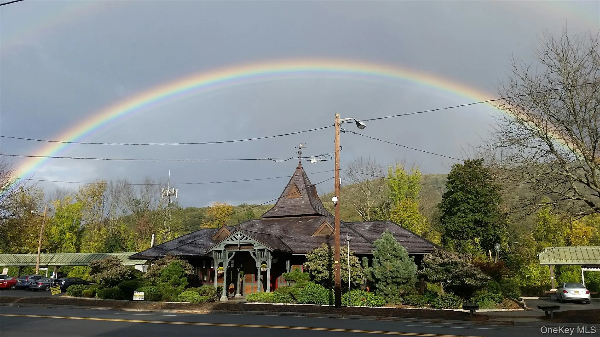 Tuxedo Train Station a few miles away form the 20.9 acre lot. Metro North Port Jervis line is about 1 hr transit to NYC Tuxedo Train Station a few miles away form the 20.9 acre lot. Metro North Port Jervis line is about 1 hr transit to NYC